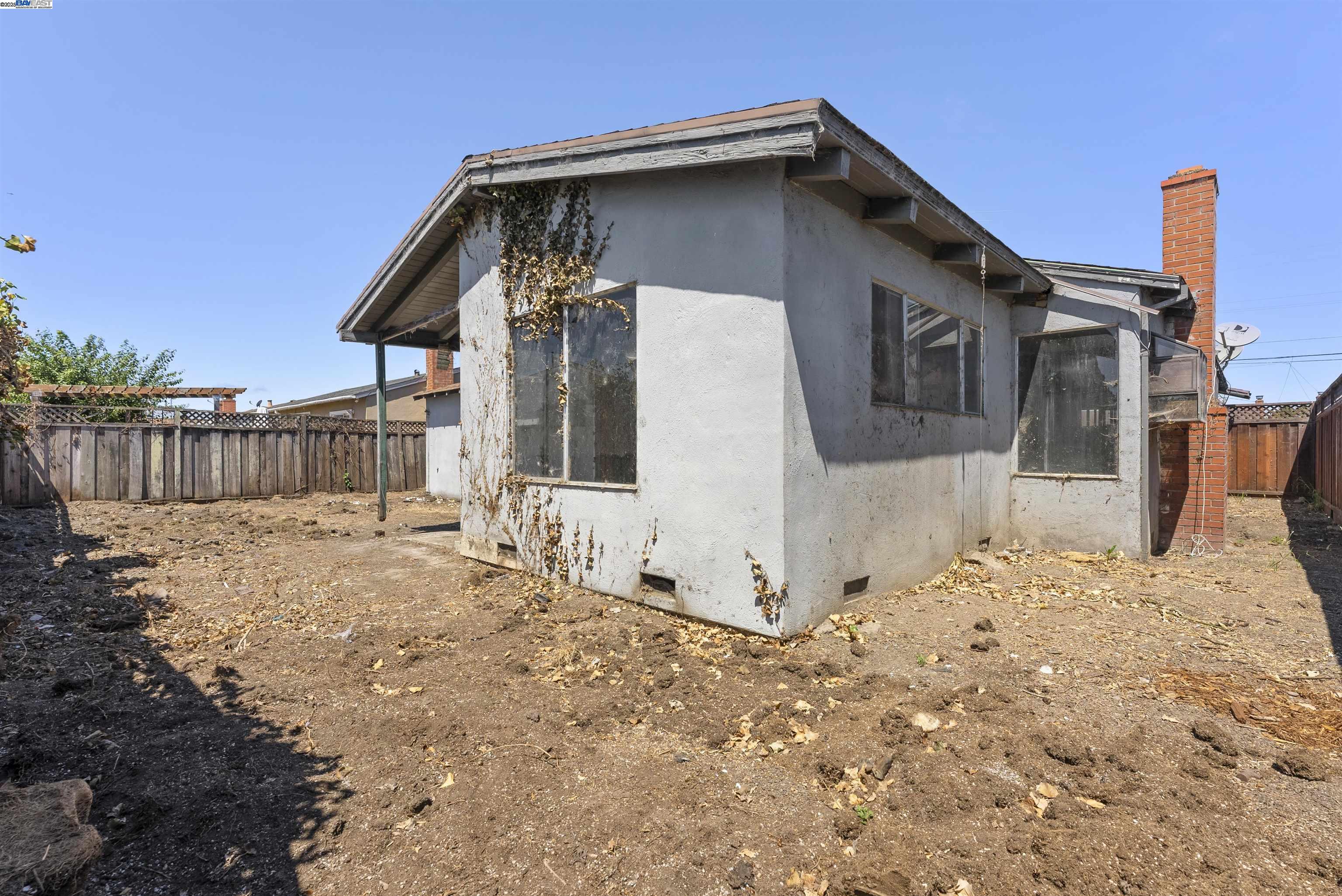 Detail Gallery Image 26 of 26 For 1456 via Hermana, San Lorenzo,  CA 94580 - 3 Beds | 2 Baths