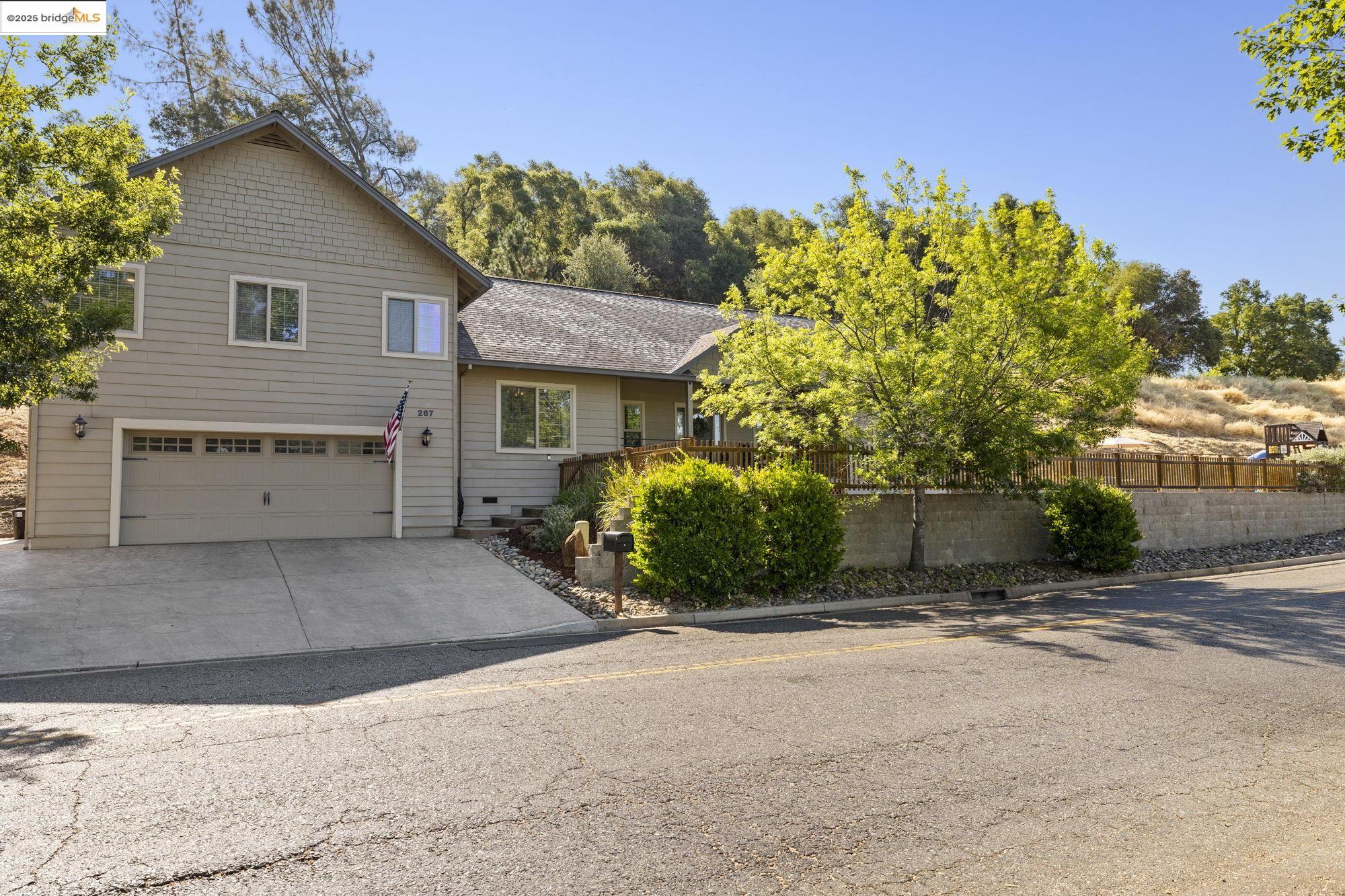Detail Gallery Image 1 of 47 For 267 Morning Star Dr, Sonora,  CA 95370 - 3 Beds | 2 Baths