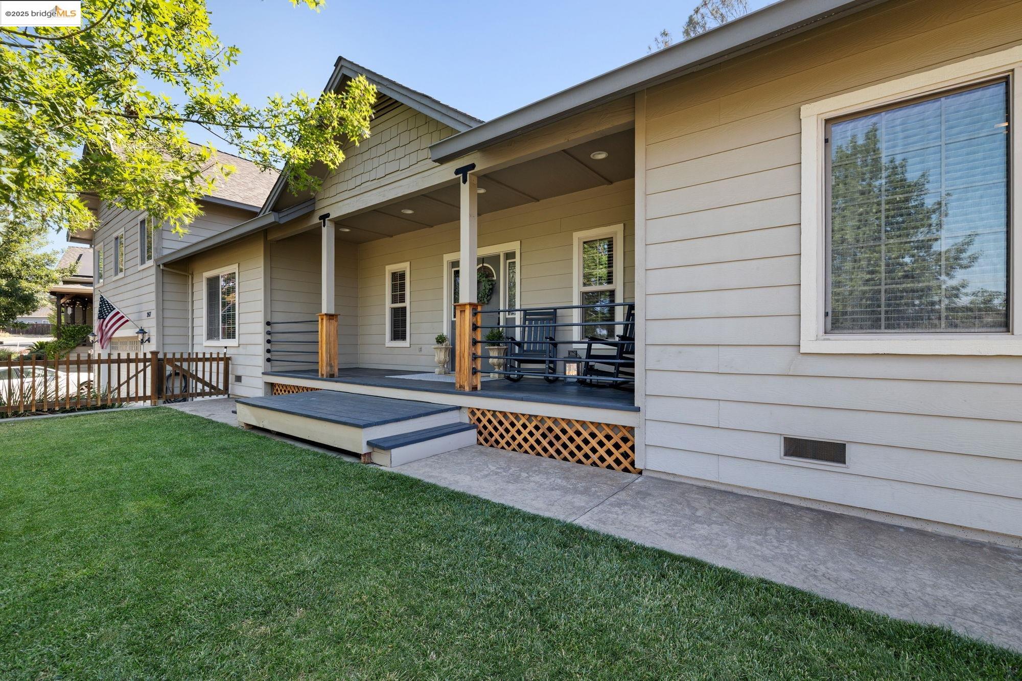Detail Gallery Image 4 of 47 For 267 Morning Star Dr, Sonora,  CA 95370 - 3 Beds | 2 Baths