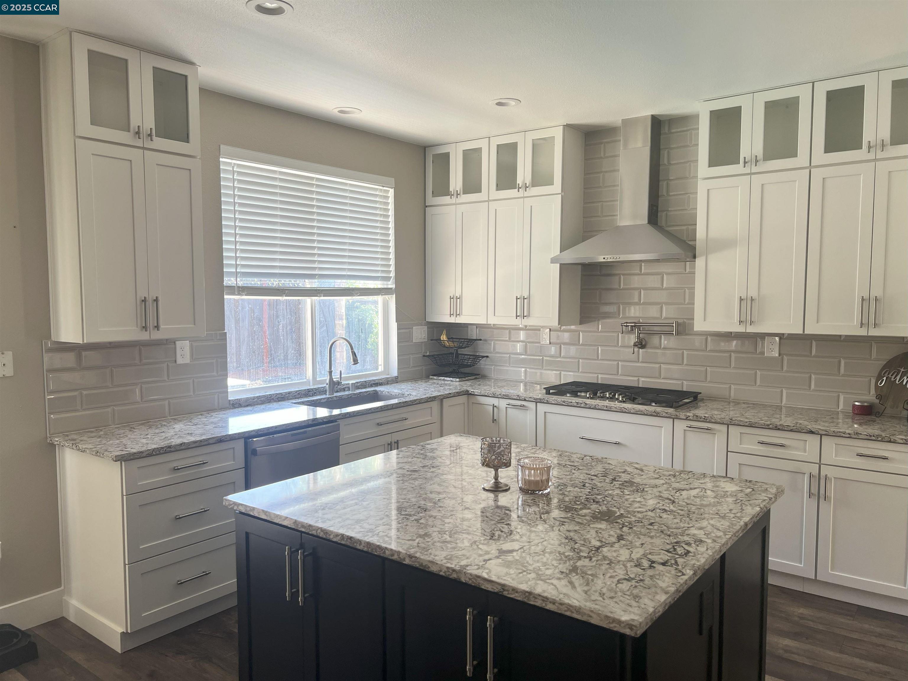 Detail Gallery Image 14 of 48 For 895 Boltzen Ct, Brentwood,  CA 94513 - 4 Beds | 2/1 Baths