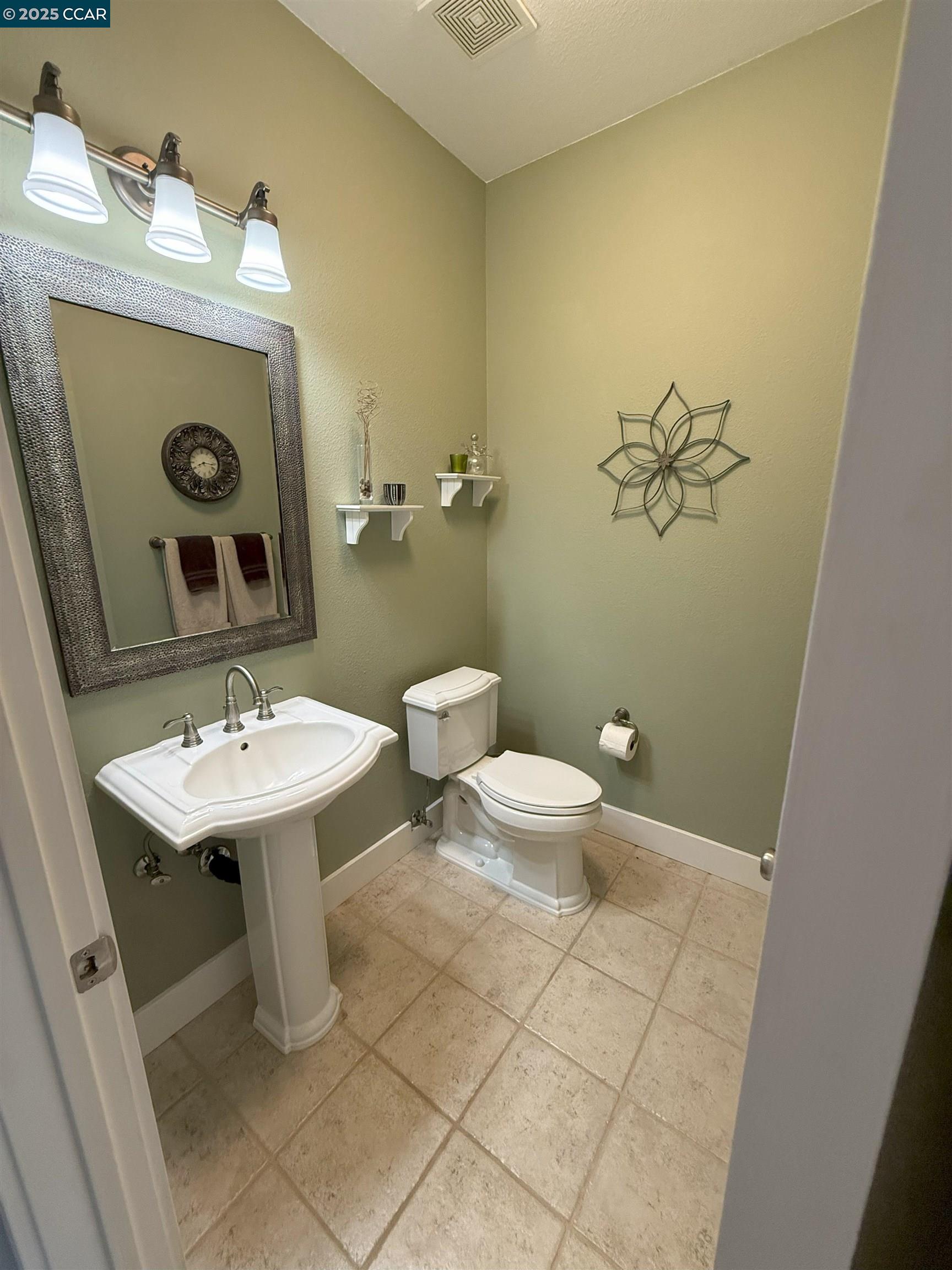 Detail Gallery Image 23 of 48 For 895 Boltzen Ct, Brentwood,  CA 94513 - 4 Beds | 2/1 Baths