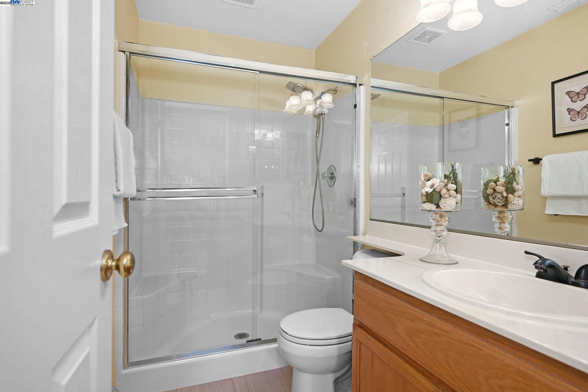 Detail Gallery Image 12 of 49 For 96 Trixie Dr, Livermore,  CA 94550 - 4 Beds | 3 Baths