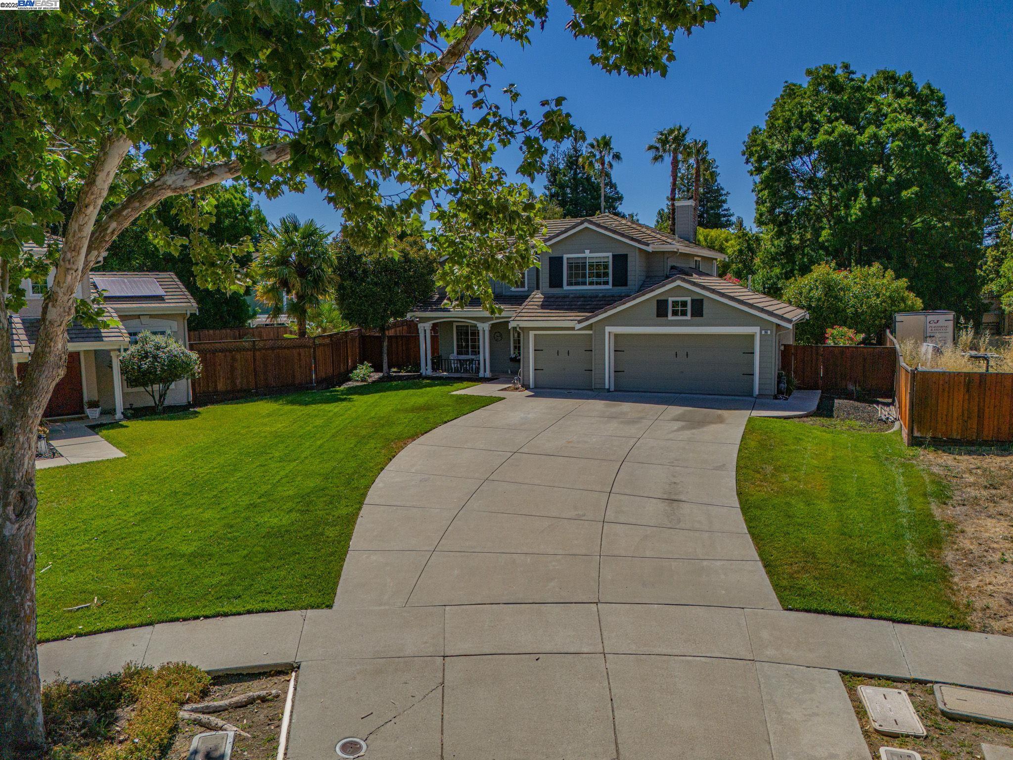 Detail Gallery Image 3 of 49 For 96 Trixie Dr, Livermore,  CA 94550 - 4 Beds | 3 Baths