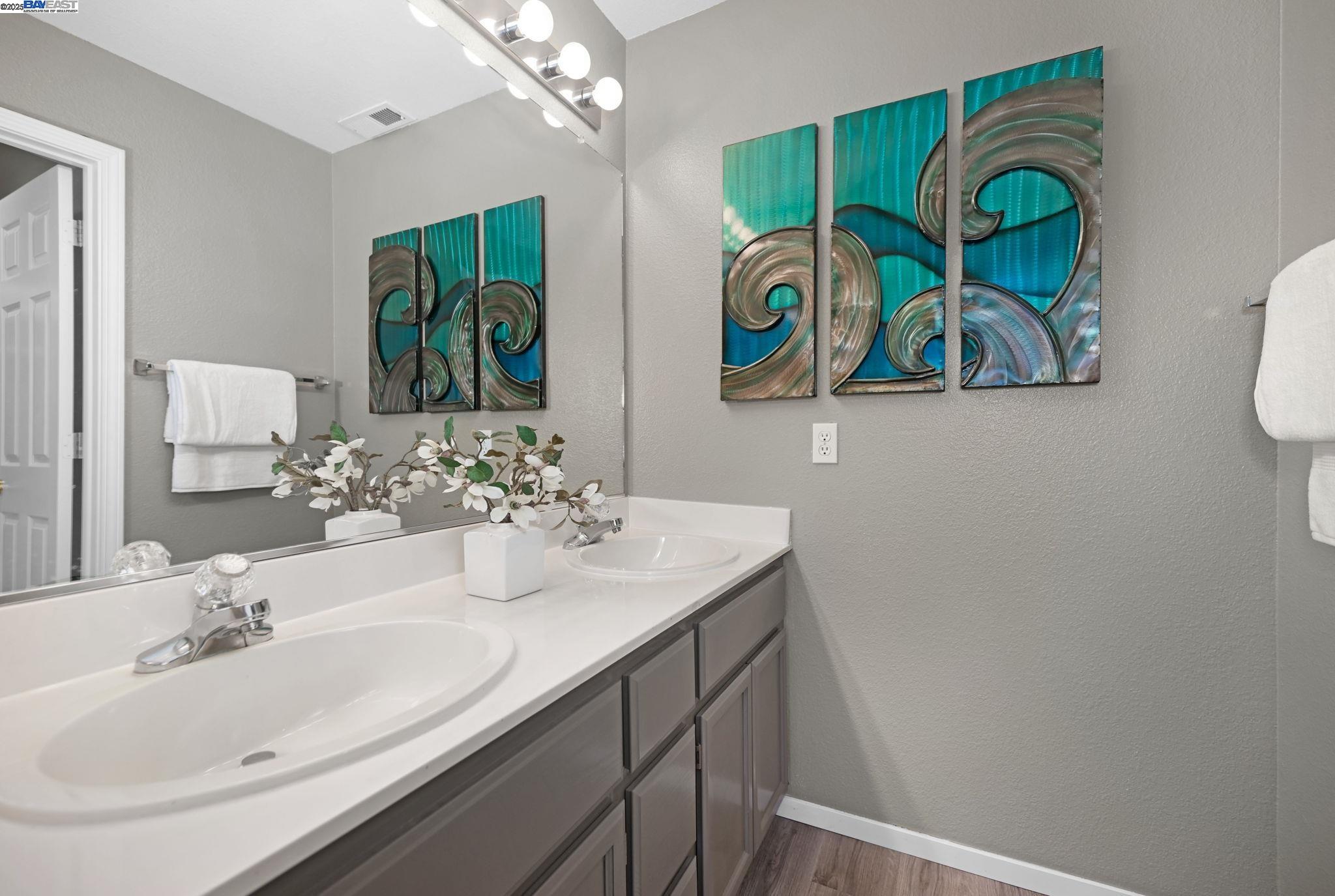 Detail Gallery Image 24 of 49 For 96 Trixie Dr, Livermore,  CA 94550 - 4 Beds | 3 Baths