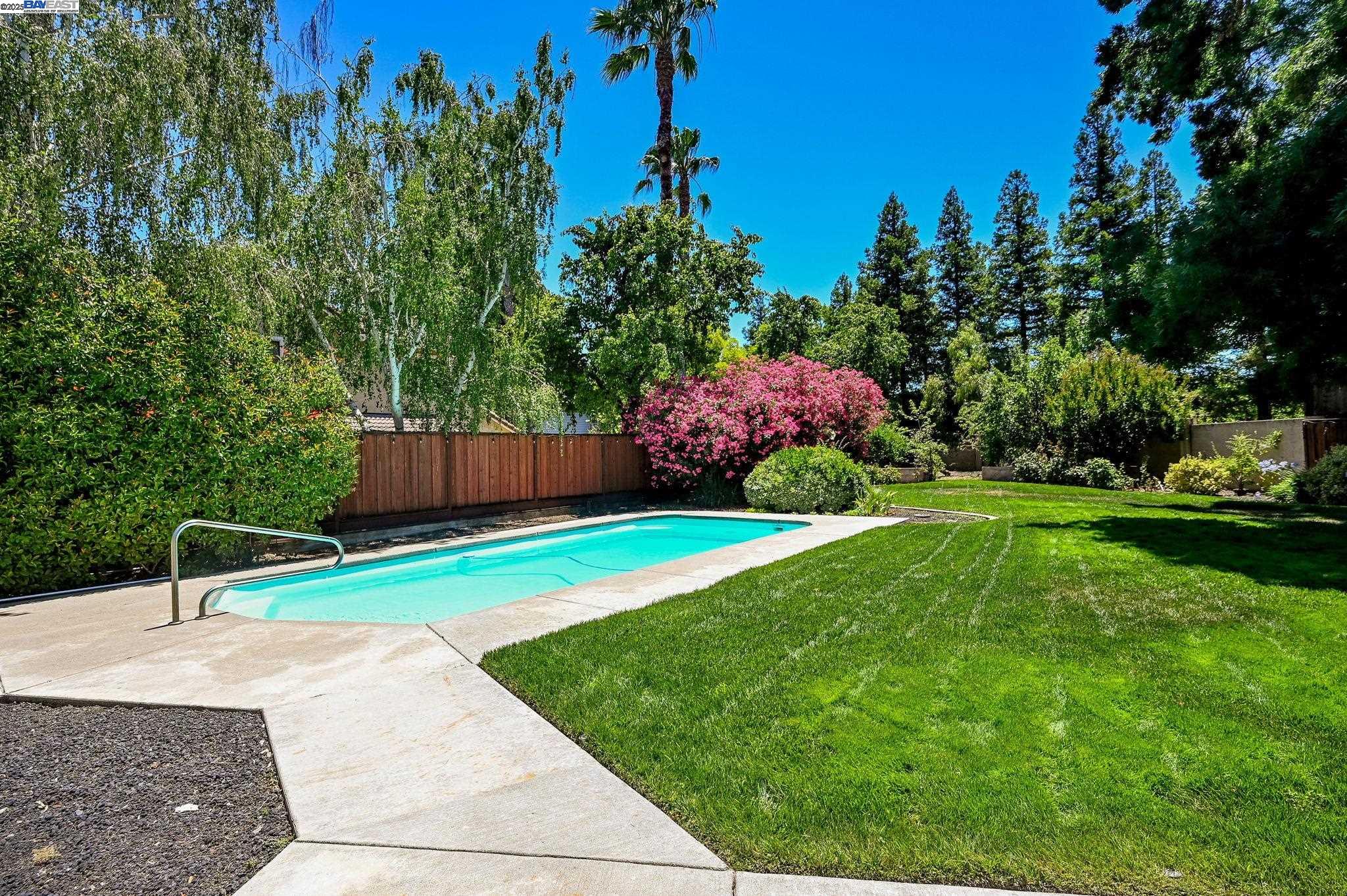Detail Gallery Image 36 of 49 For 96 Trixie Dr, Livermore,  CA 94550 - 4 Beds | 3 Baths