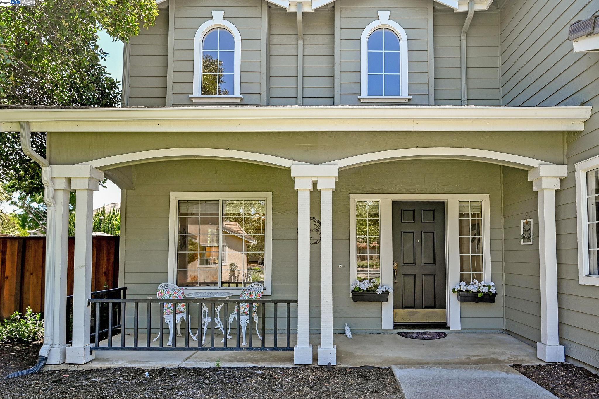 Detail Gallery Image 5 of 49 For 96 Trixie Dr, Livermore,  CA 94550 - 4 Beds | 3 Baths