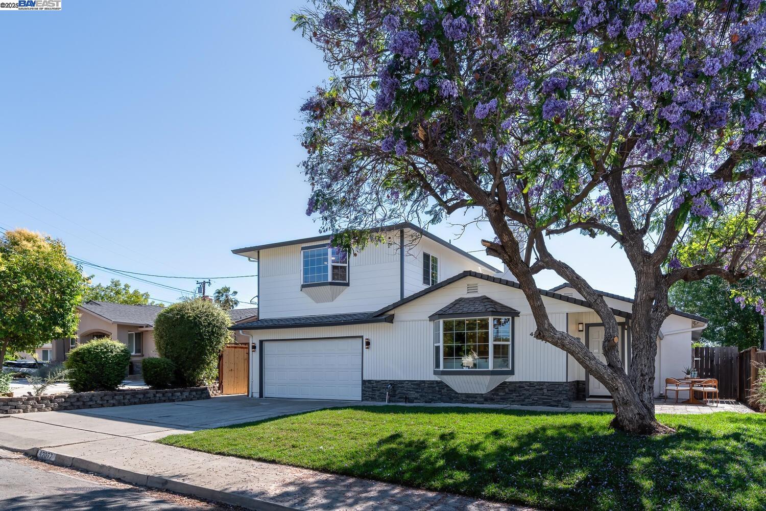 Detail Gallery Image 2 of 36 For 42077 Miranda St, Fremont,  CA 94539 - 5 Beds | 3 Baths