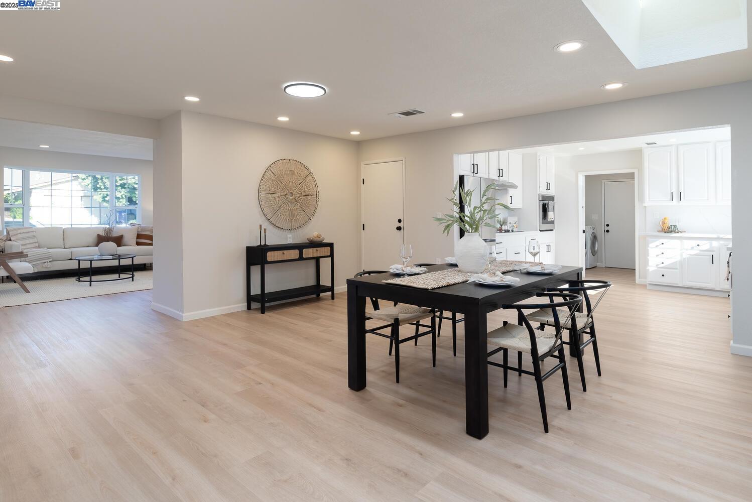 Detail Gallery Image 12 of 36 For 42077 Miranda St, Fremont,  CA 94539 - 5 Beds | 3 Baths