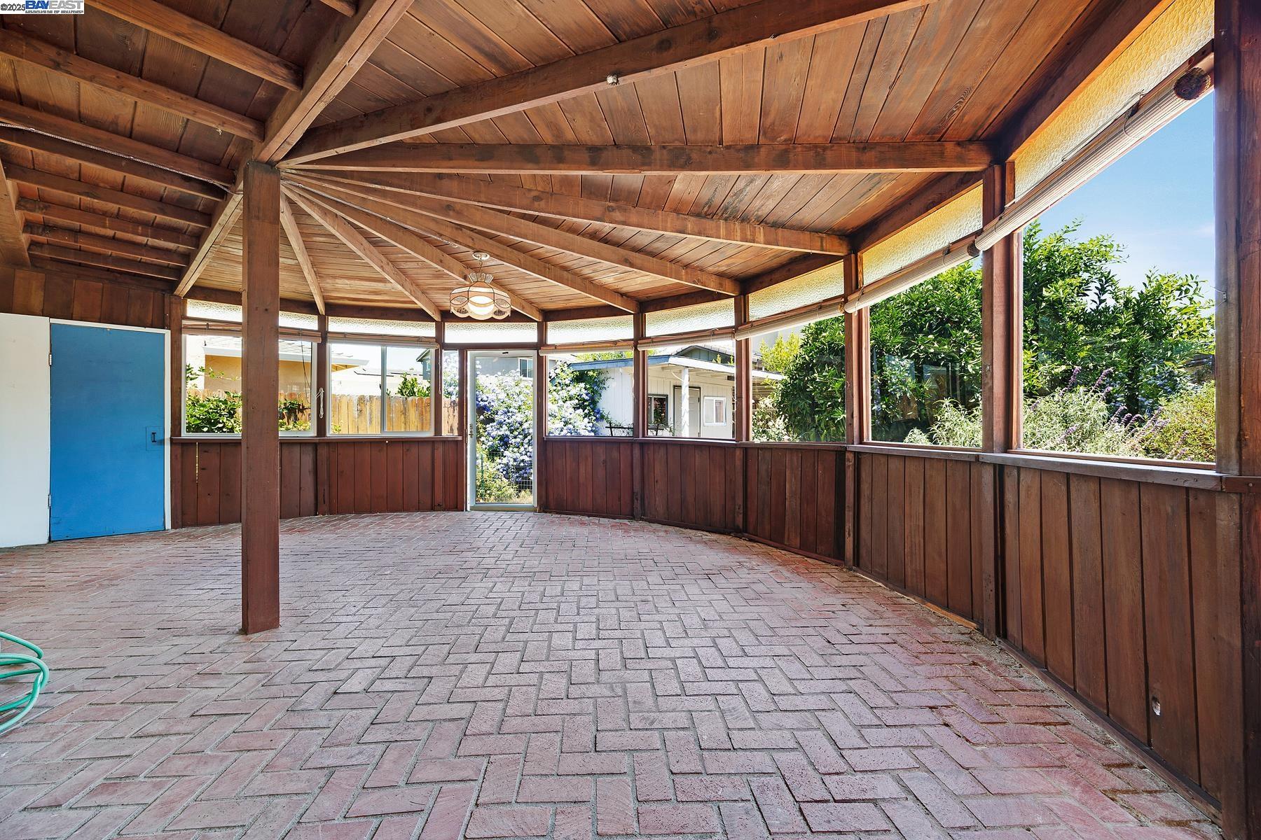 Detail Gallery Image 25 of 32 For 426 El Caminito, Livermore,  CA 94550 - 4 Beds | 2 Baths