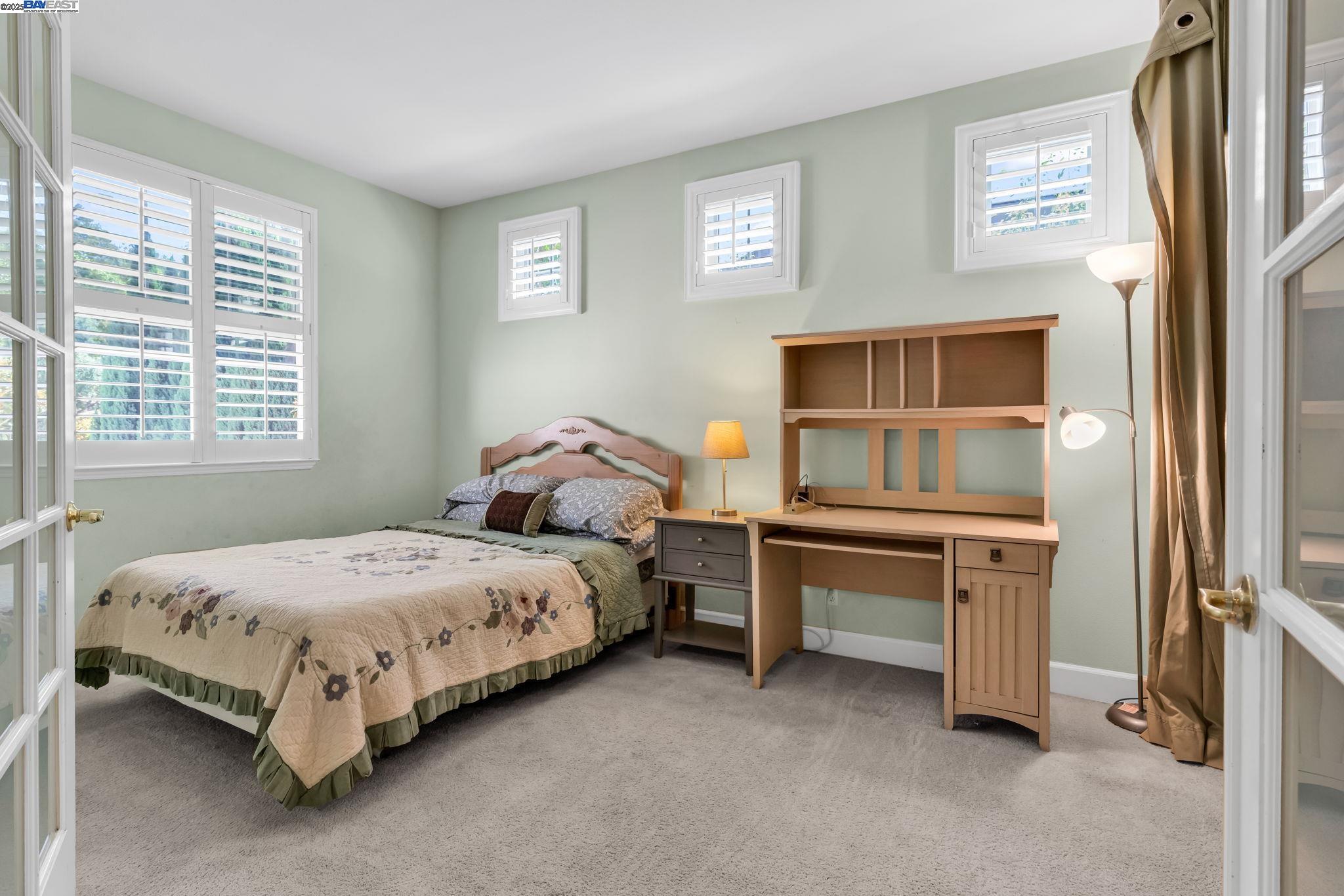 Detail Gallery Image 17 of 48 For 7450 Villareal Dr, Castro Valley,  CA 94552 - 5 Beds | 3 Baths
