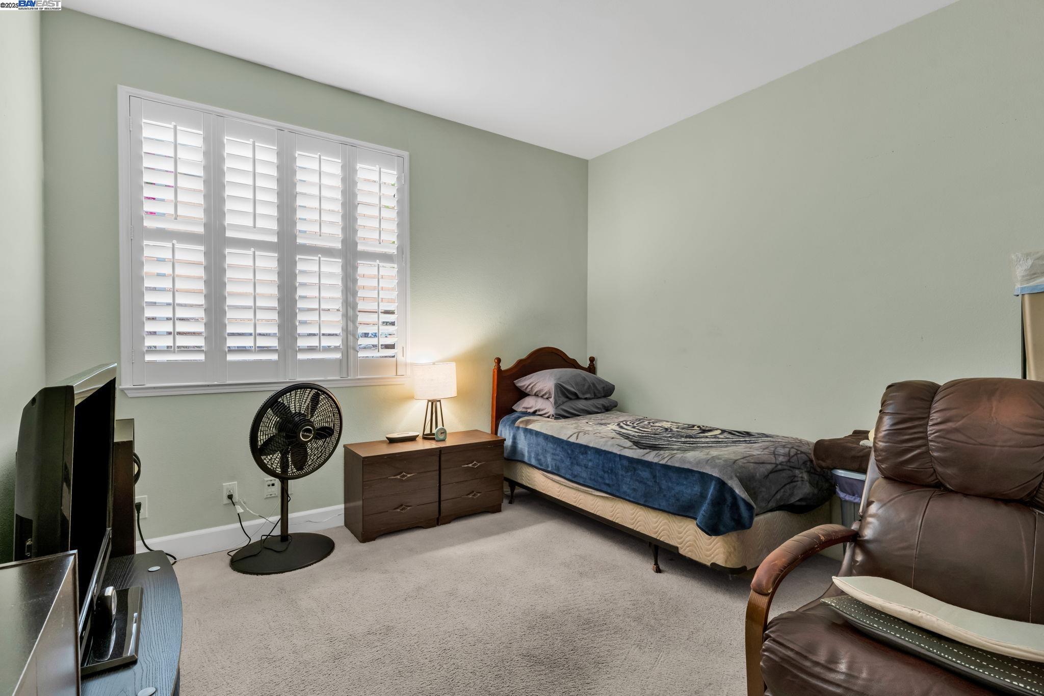 Detail Gallery Image 21 of 48 For 7450 Villareal Dr, Castro Valley,  CA 94552 - 5 Beds | 3 Baths