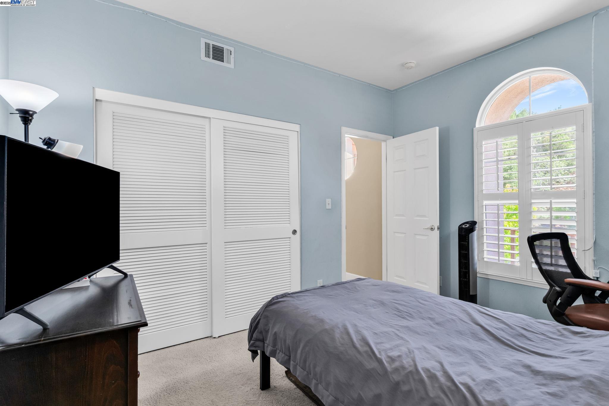 Detail Gallery Image 24 of 48 For 7450 Villareal Dr, Castro Valley,  CA 94552 - 5 Beds | 3 Baths