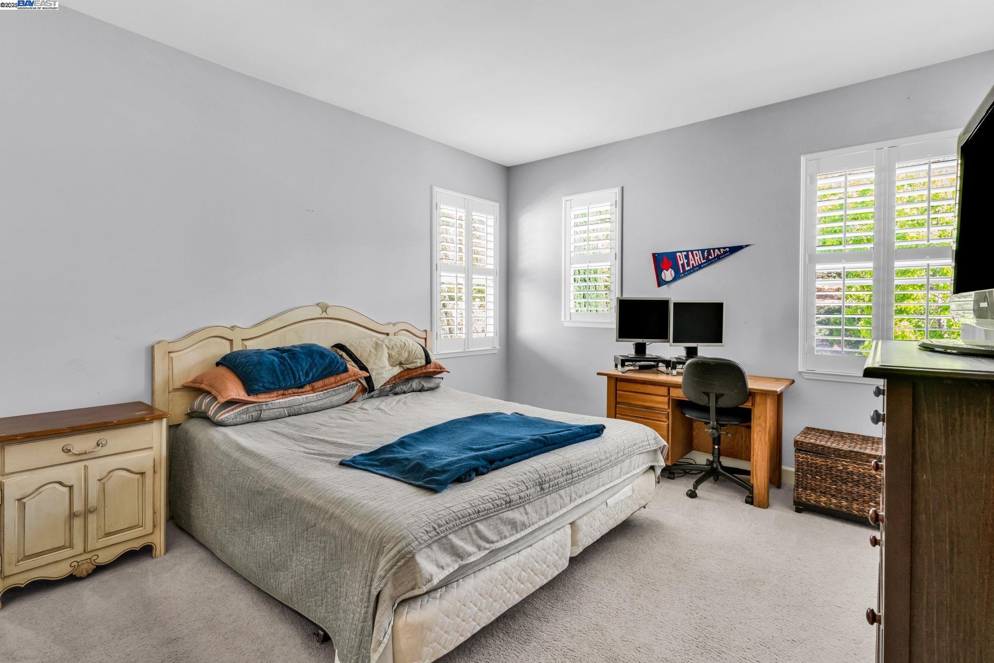 Detail Gallery Image 25 of 48 For 7450 Villareal Dr, Castro Valley,  CA 94552 - 5 Beds | 3 Baths