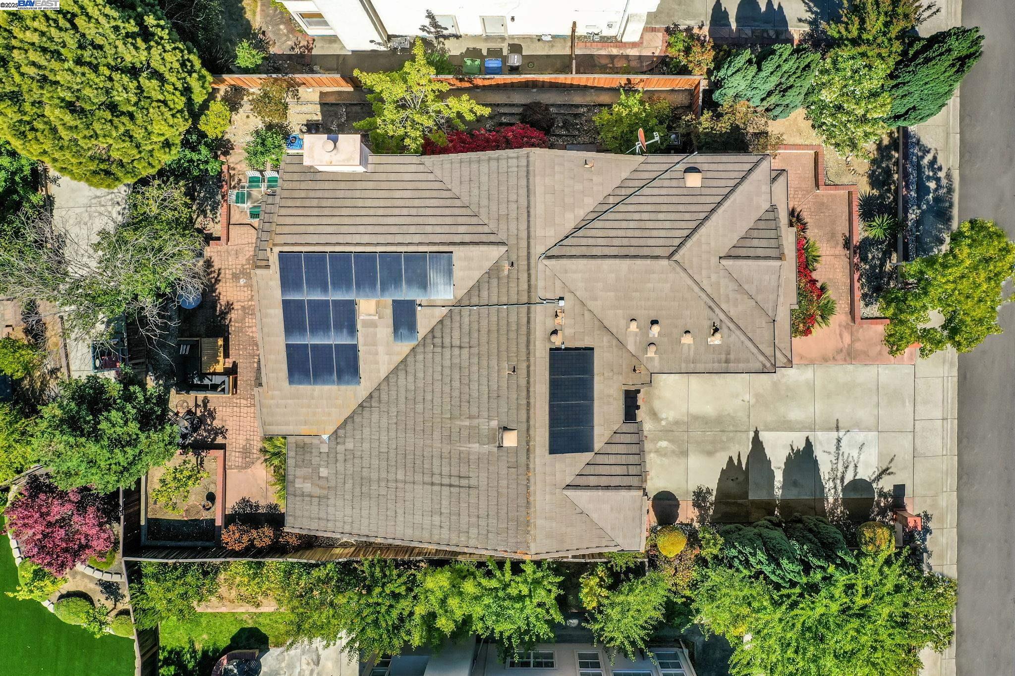 Detail Gallery Image 45 of 48 For 7450 Villareal Dr, Castro Valley,  CA 94552 - 5 Beds | 3 Baths