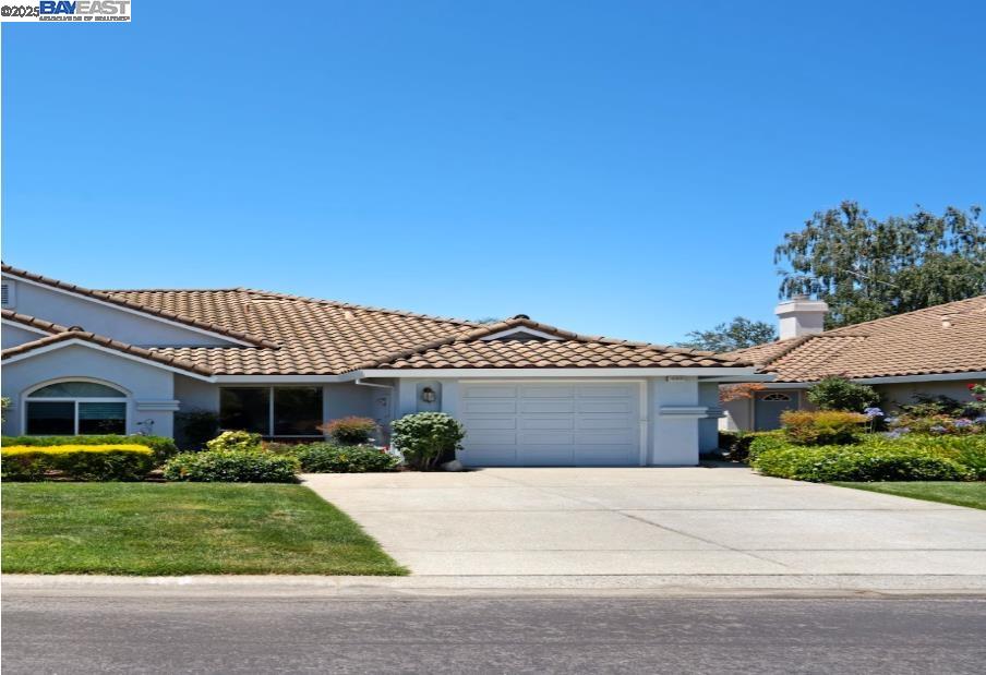 Detail Gallery Image 1 of 33 For 16935 Sugar Pine Dr, Morgan Hill,  CA 95037 - 2 Beds | 1/1 Baths