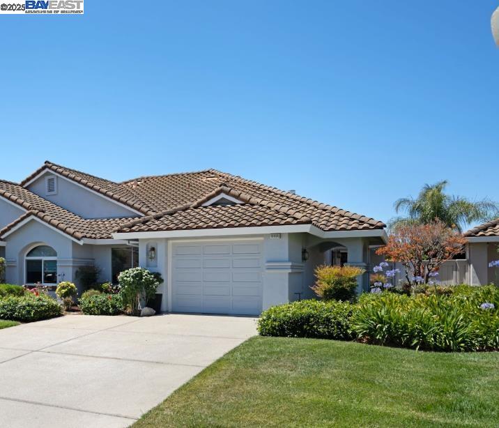 Detail Gallery Image 2 of 33 For 16935 Sugar Pine Dr, Morgan Hill,  CA 95037 - 2 Beds | 1/1 Baths