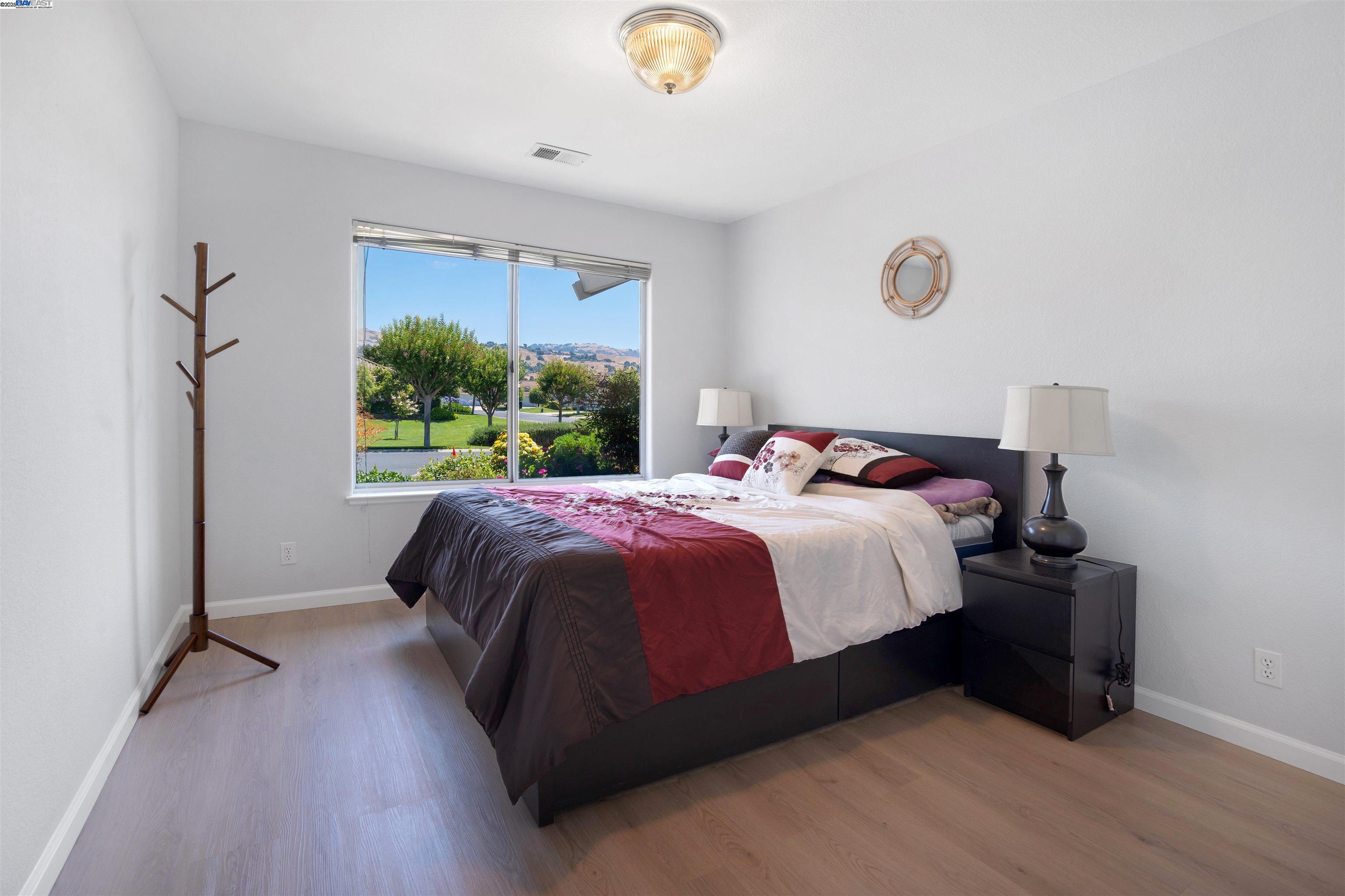 Detail Gallery Image 13 of 33 For 16935 Sugar Pine Dr, Morgan Hill,  CA 95037 - 2 Beds | 1/1 Baths