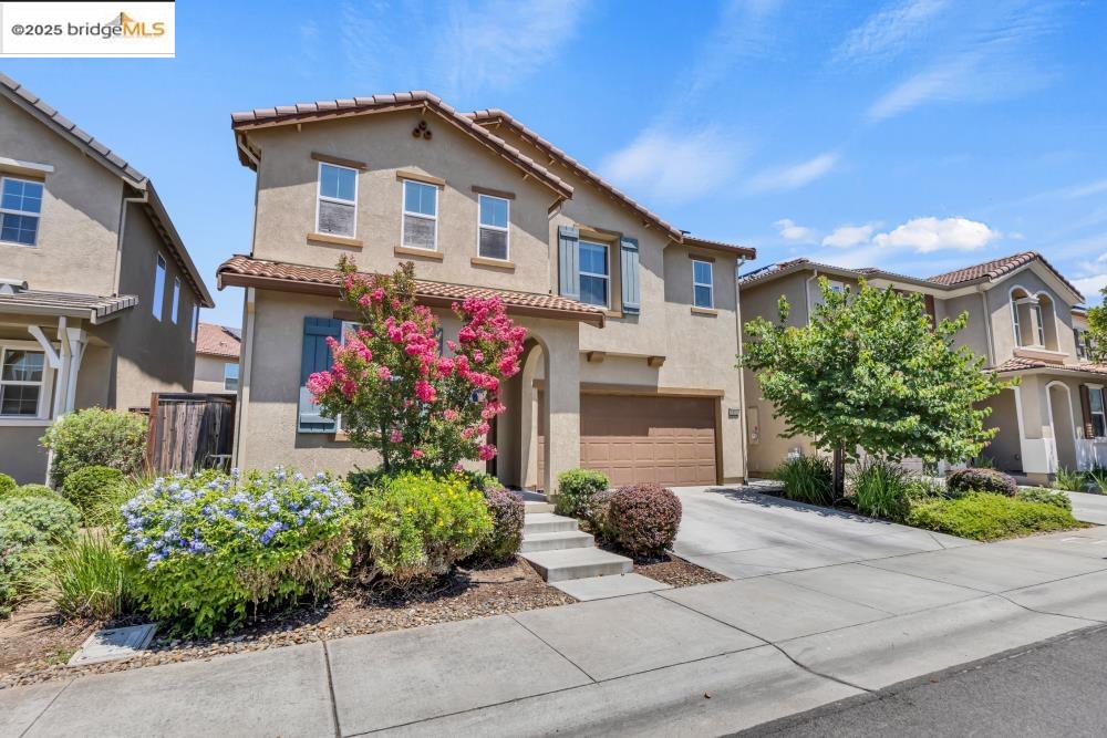 Detail Gallery Image 3 of 56 For 5313 Pebble Banks Way, Sacramento,  CA 95835 - 3 Beds | 2/1 Baths