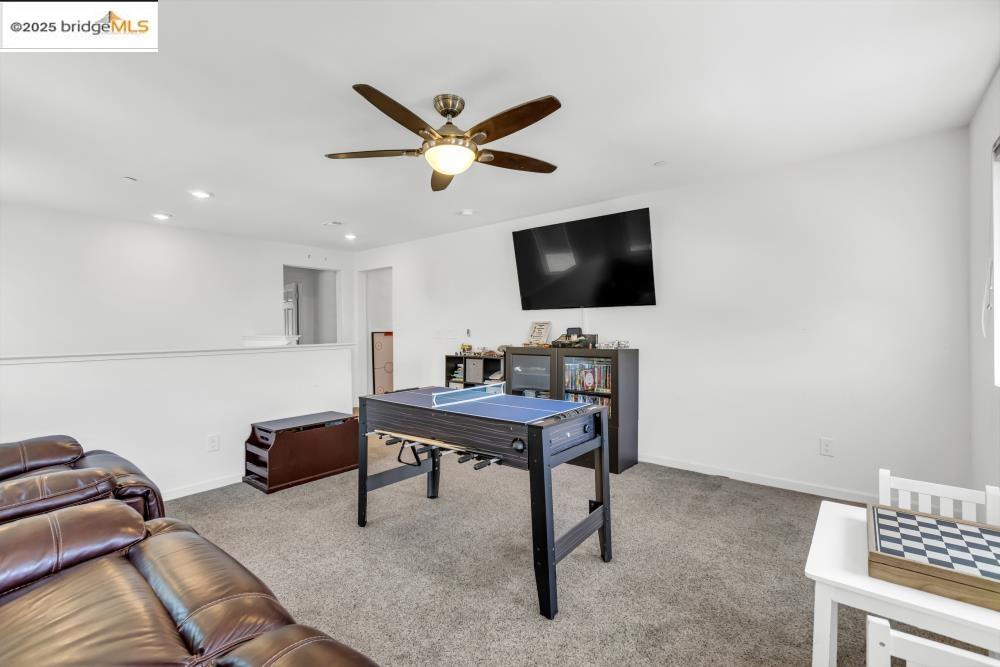 Detail Gallery Image 22 of 56 For 5313 Pebble Banks Way, Sacramento,  CA 95835 - 3 Beds | 2/1 Baths