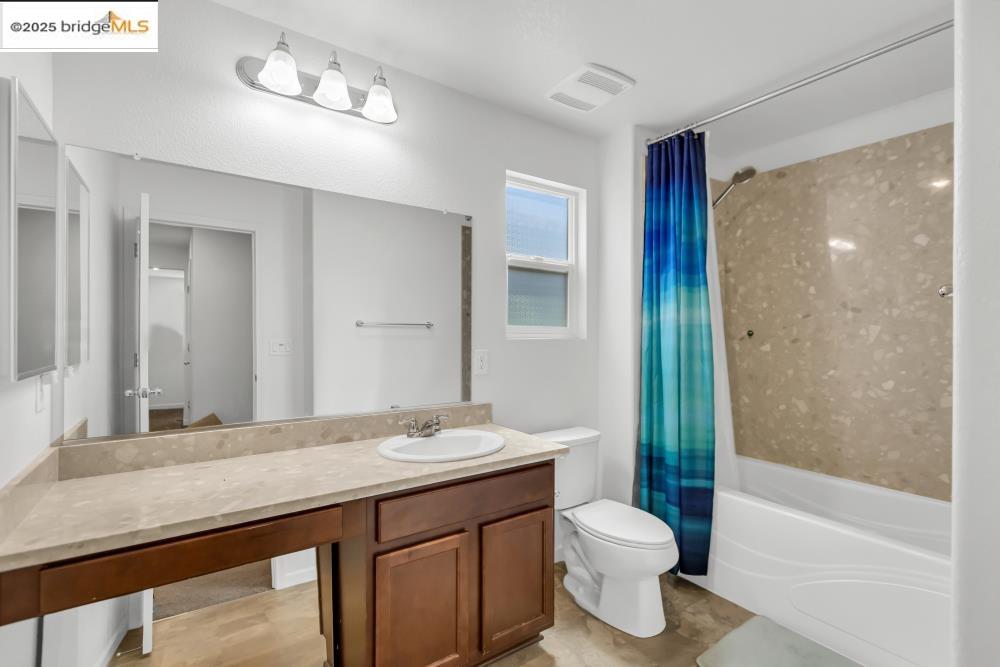 Detail Gallery Image 35 of 56 For 5313 Pebble Banks Way, Sacramento,  CA 95835 - 3 Beds | 2/1 Baths
