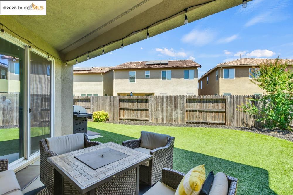 Detail Gallery Image 44 of 56 For 5313 Pebble Banks Way, Sacramento,  CA 95835 - 3 Beds | 2/1 Baths