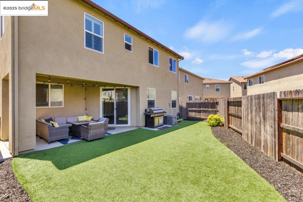 Detail Gallery Image 47 of 56 For 5313 Pebble Banks Way, Sacramento,  CA 95835 - 3 Beds | 2/1 Baths