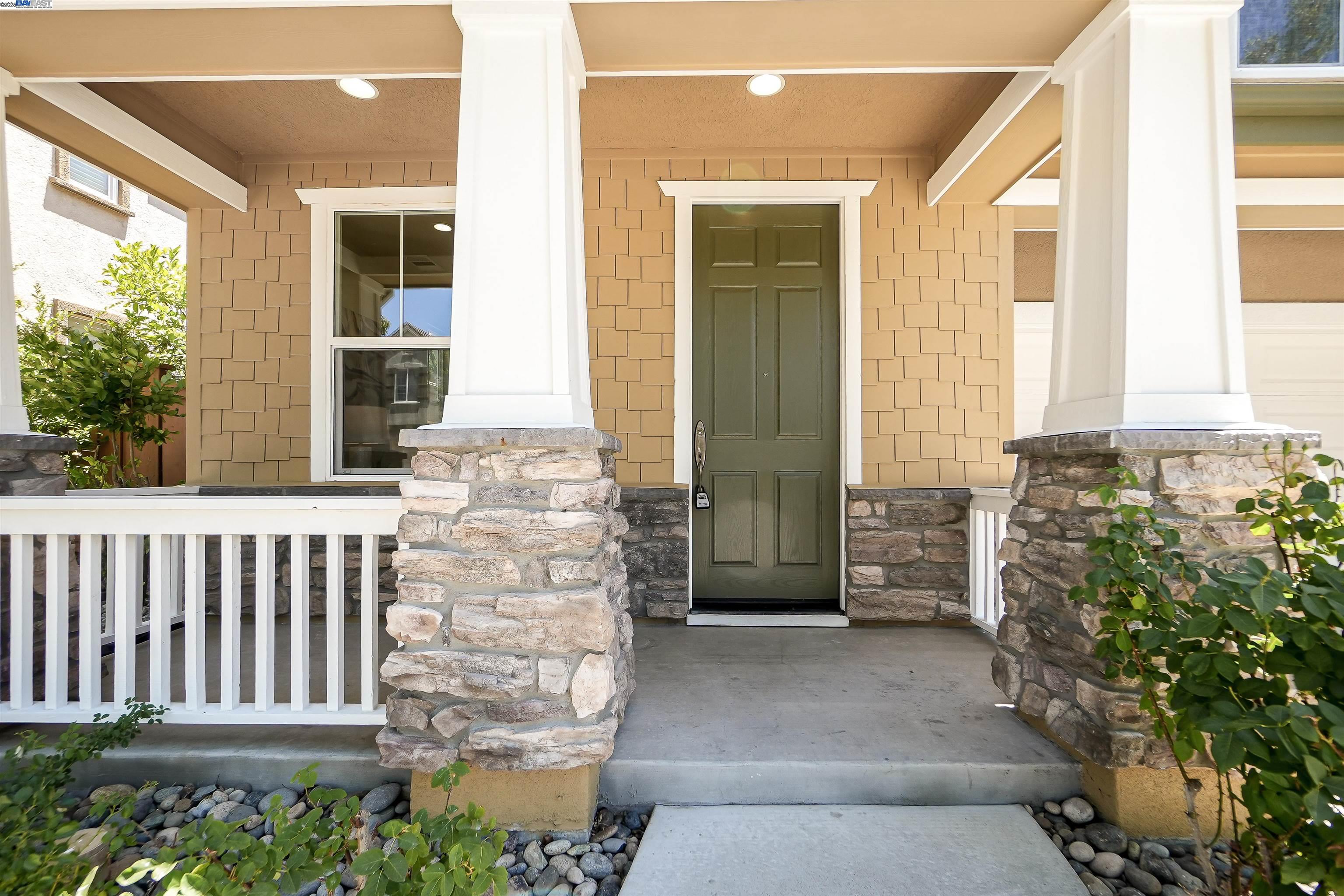 Detail Gallery Image 3 of 56 For 1918 Lambeth Way, San Ramon,  CA 94582 - 4 Beds | 3 Baths