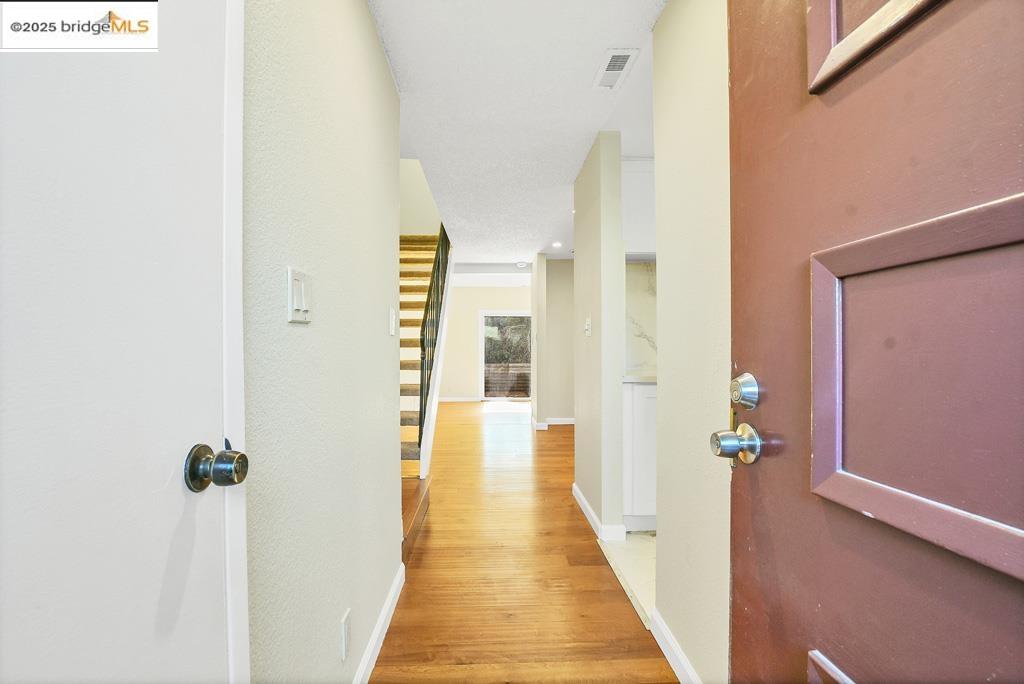 Photo #5: 41104441 Listing 