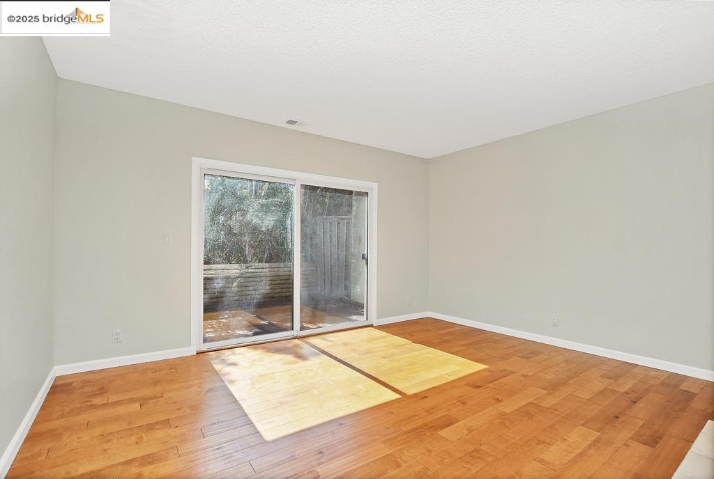 Photo #8: 41104441 Listing: Photo #8