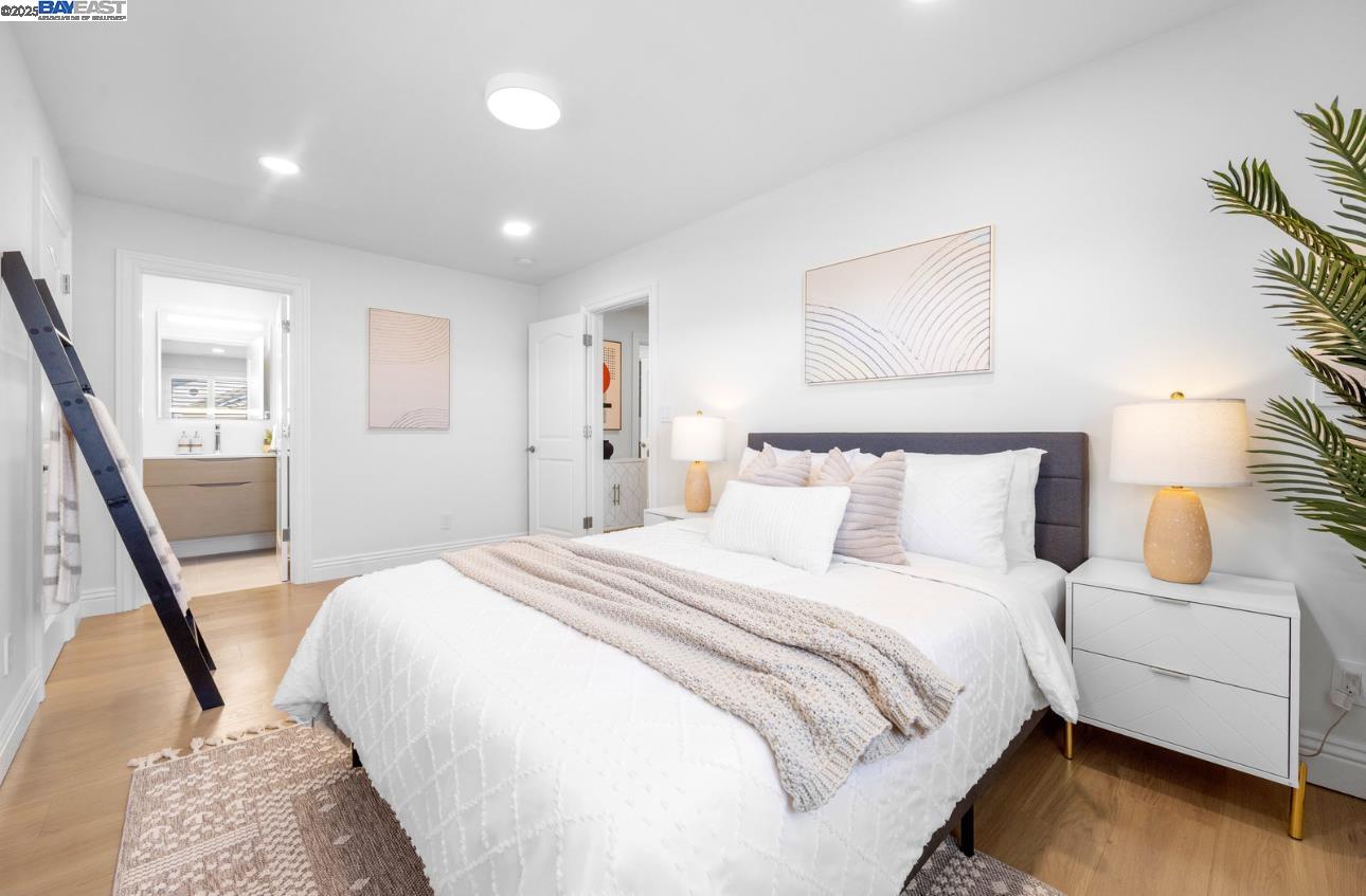 Detail Gallery Image 30 of 49 For 21 Ross Rd, Alameda,  CA 94502 - 3 Beds | 3/1 Baths