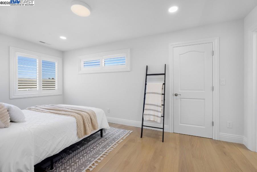 Detail Gallery Image 32 of 49 For 21 Ross Rd, Alameda,  CA 94502 - 3 Beds | 3/1 Baths