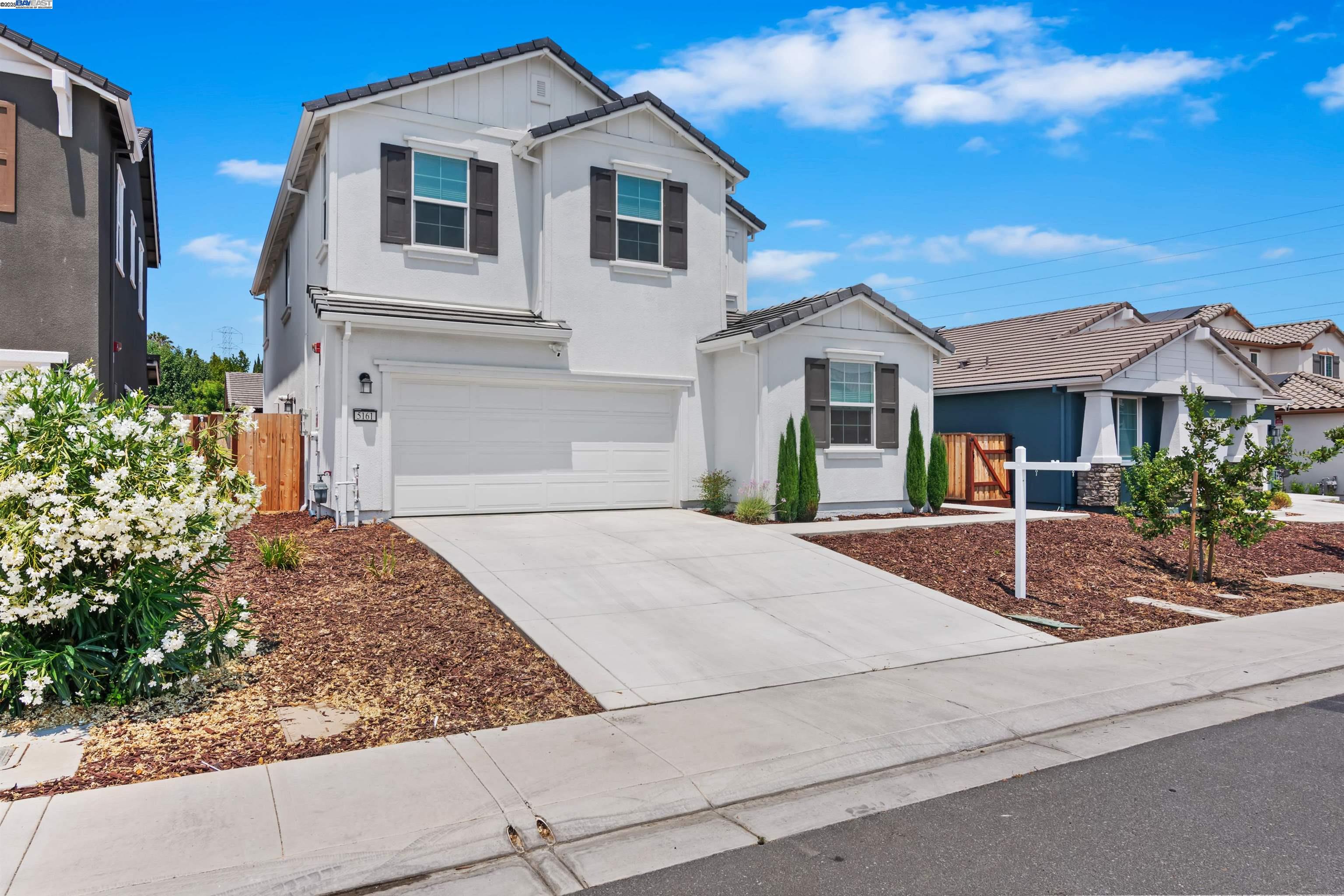 Detail Gallery Image 3 of 35 For 5161 Maniago Way, Antioch,  CA 94531 - 5 Beds | 3 Baths