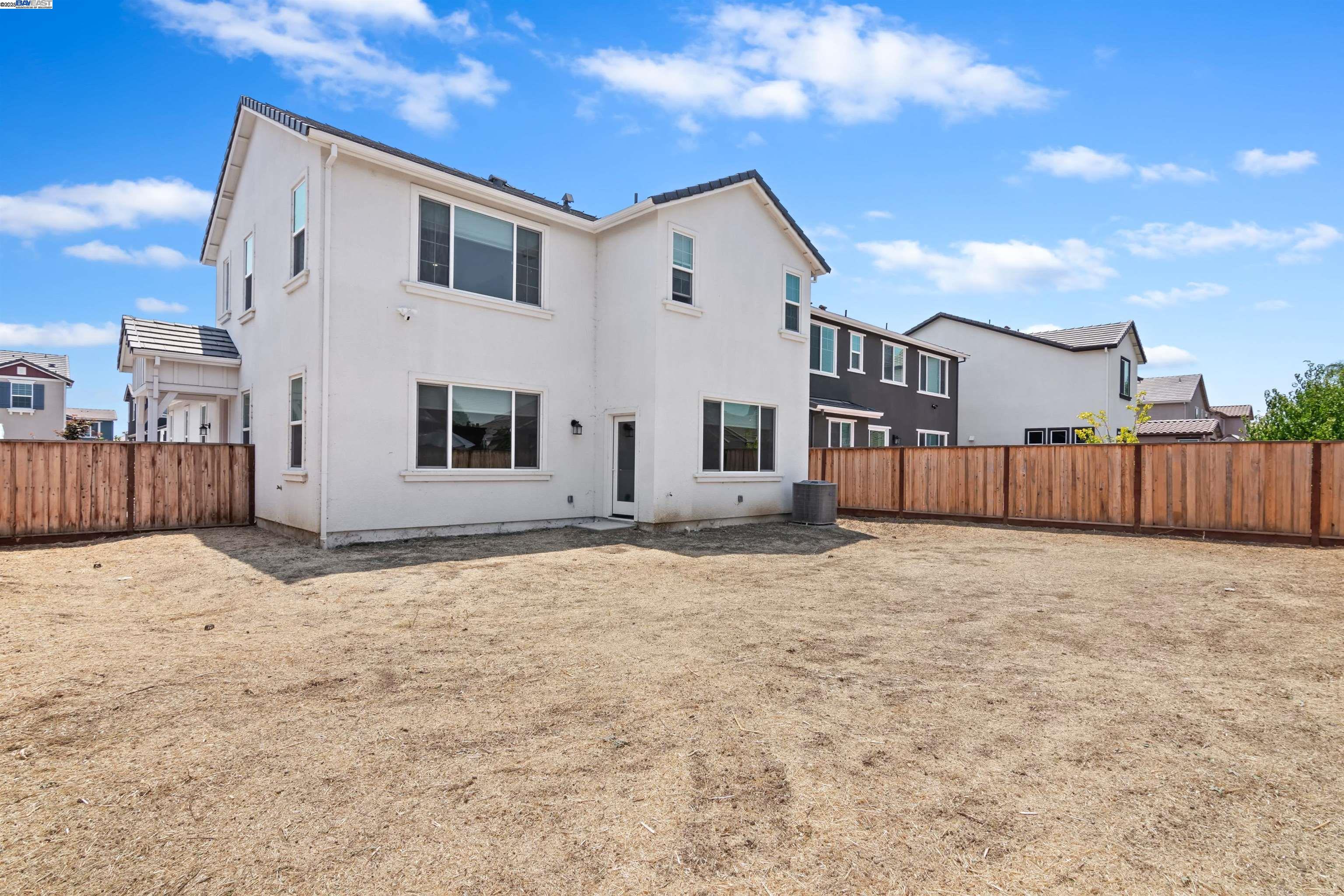 Detail Gallery Image 29 of 35 For 5161 Maniago Way, Antioch,  CA 94531 - 5 Beds | 3 Baths