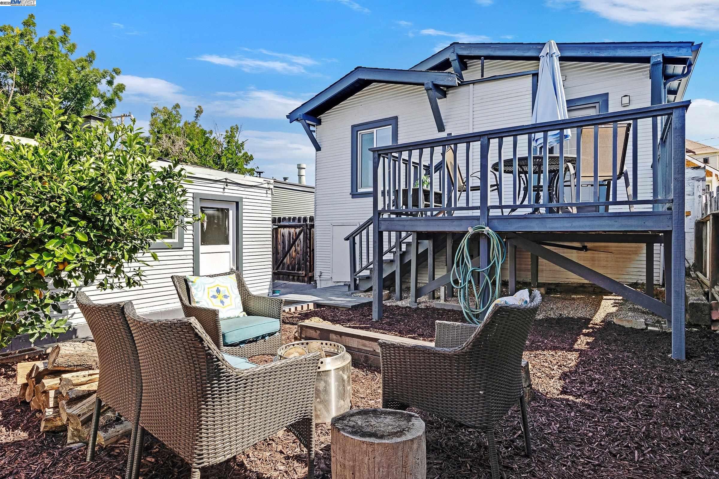 Detail Gallery Image 17 of 22 For 5407 Roberts Ave, Oakland,  CA 94619 - 2 Beds | 1 Baths