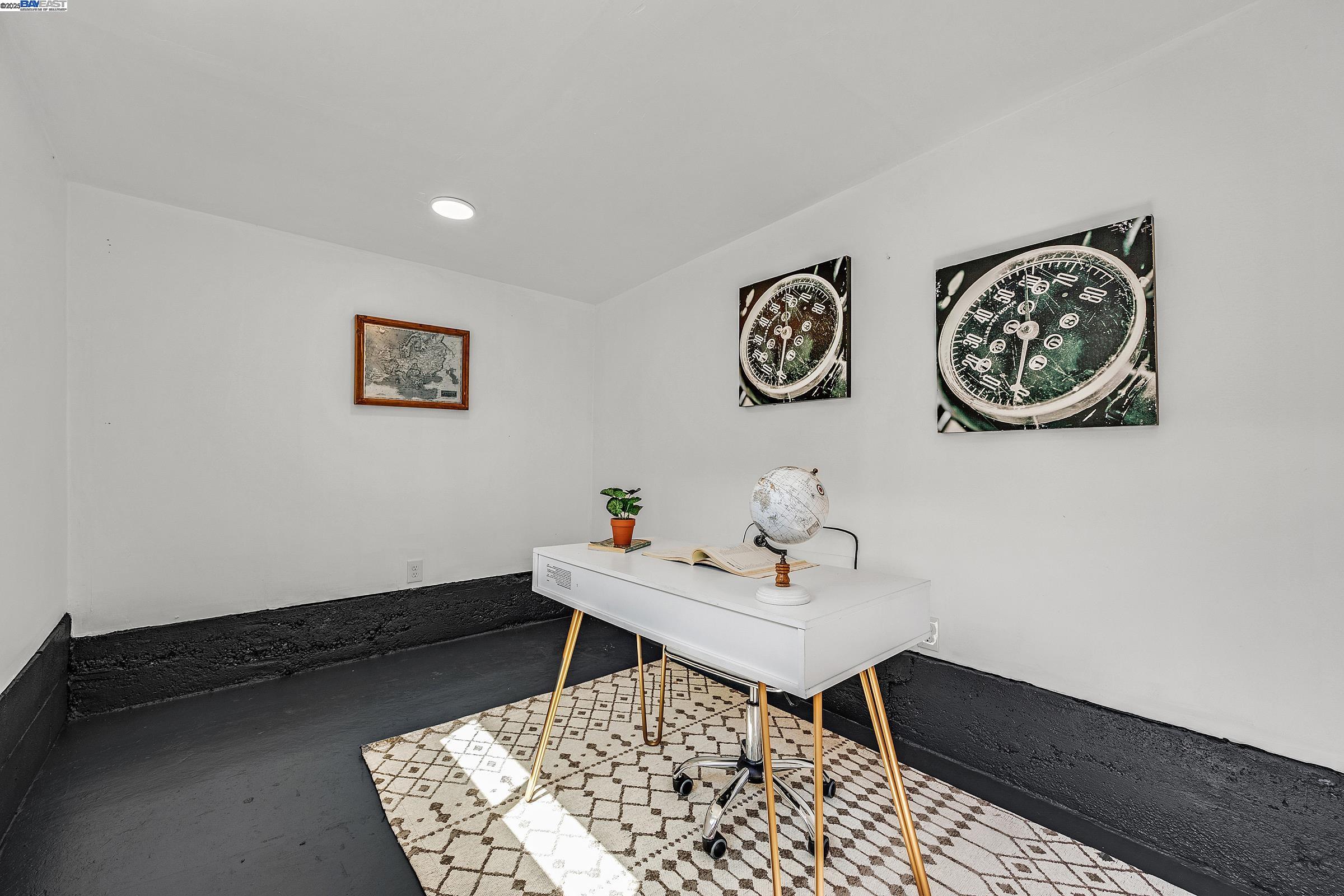 Detail Gallery Image 19 of 22 For 5407 Roberts Ave, Oakland,  CA 94619 - 2 Beds | 1 Baths