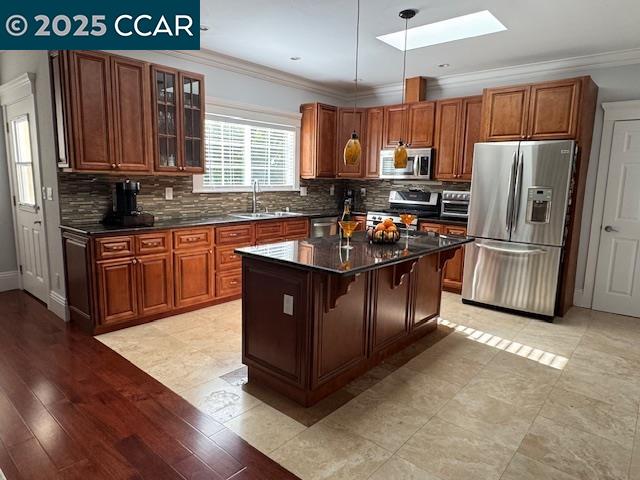Detail Gallery Image 10 of 39 For 2527 Buena Vista Ave, Walnut Creek,  CA 94597 - 4 Beds | 3/1 Baths