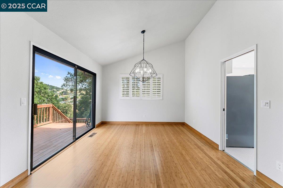 Detail Gallery Image 14 of 60 For 17 Powder Bowl Ct, Richmond,  CA 94803 - 4 Beds | 2/1 Baths