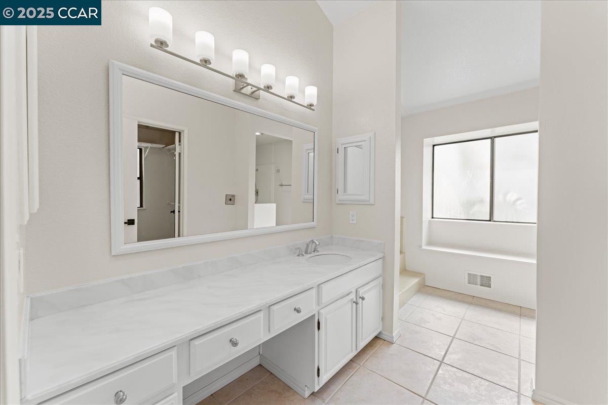 Detail Gallery Image 29 of 60 For 17 Powder Bowl Ct, Richmond,  CA 94803 - 4 Beds | 2/1 Baths