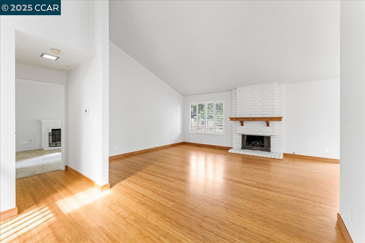 Detail Gallery Image 9 of 60 For 17 Powder Bowl Ct, Richmond,  CA 94803 - 4 Beds | 2/1 Baths