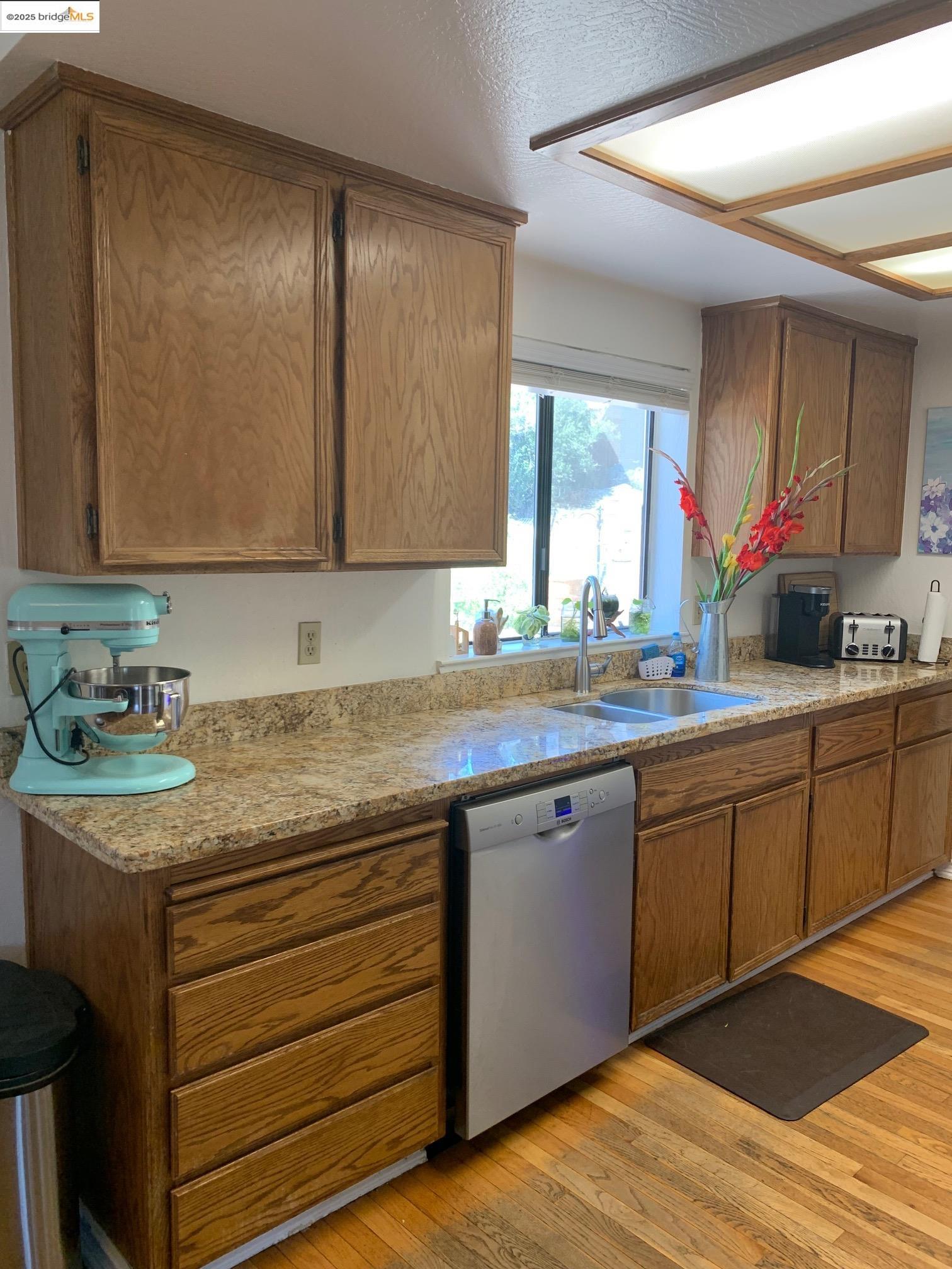 Detail Gallery Image 8 of 29 For 20670 W Willow Springs Dr, Soulsbyville,  CA 95372 - 3 Beds | 2/1 Baths