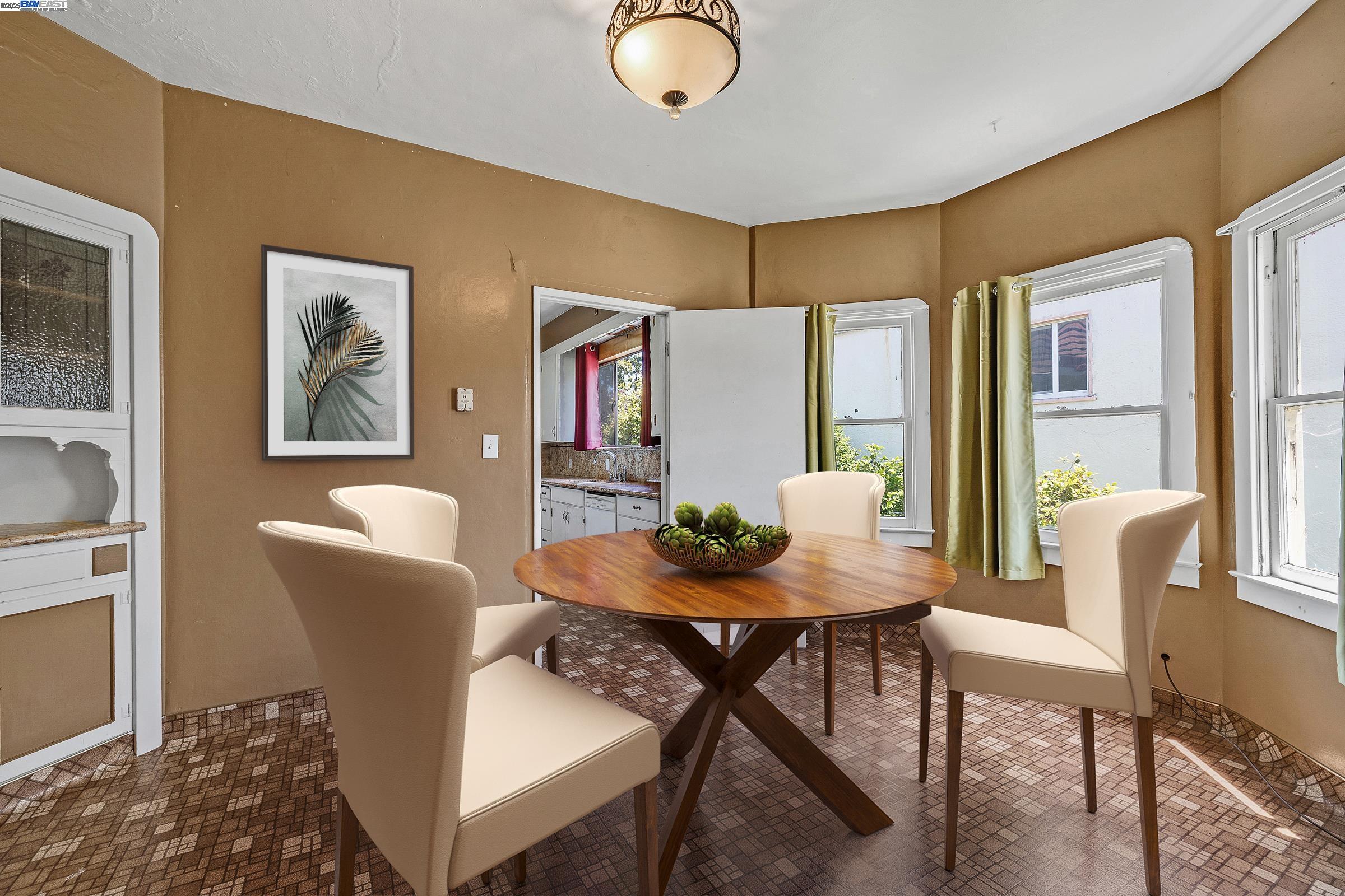 Detail Gallery Image 18 of 34 For 540 57th St., Oakland,  CA 94609 - 3 Beds | 1 Baths