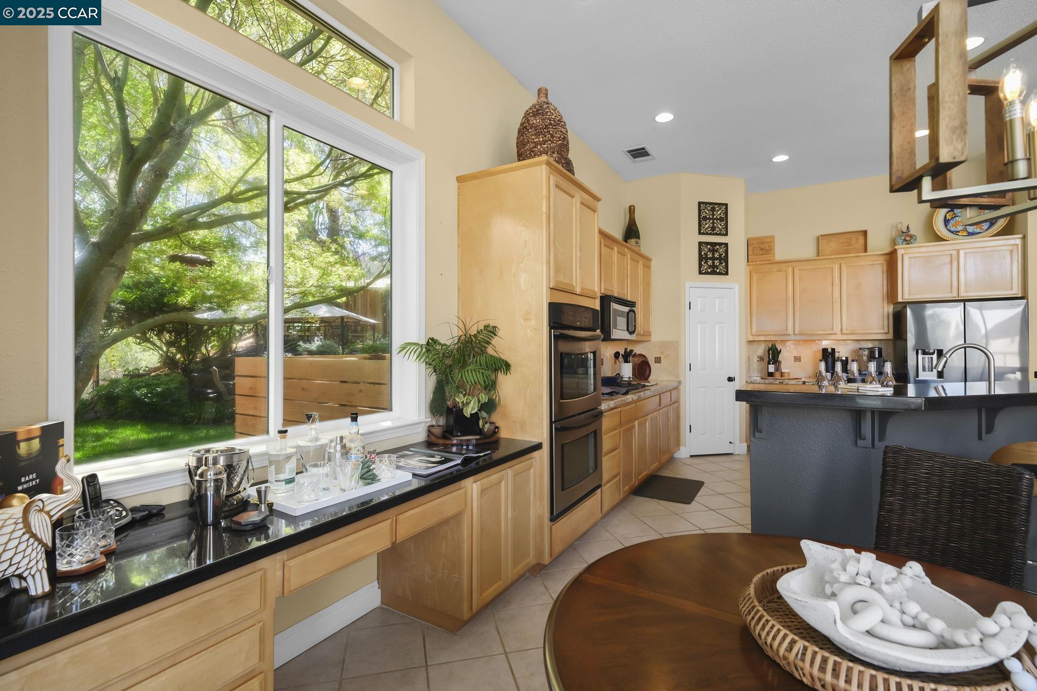 Detail Gallery Image 19 of 60 For 5351 Aspenwood Ct, Concord,  CA 94521 - 4 Beds | 3/1 Baths