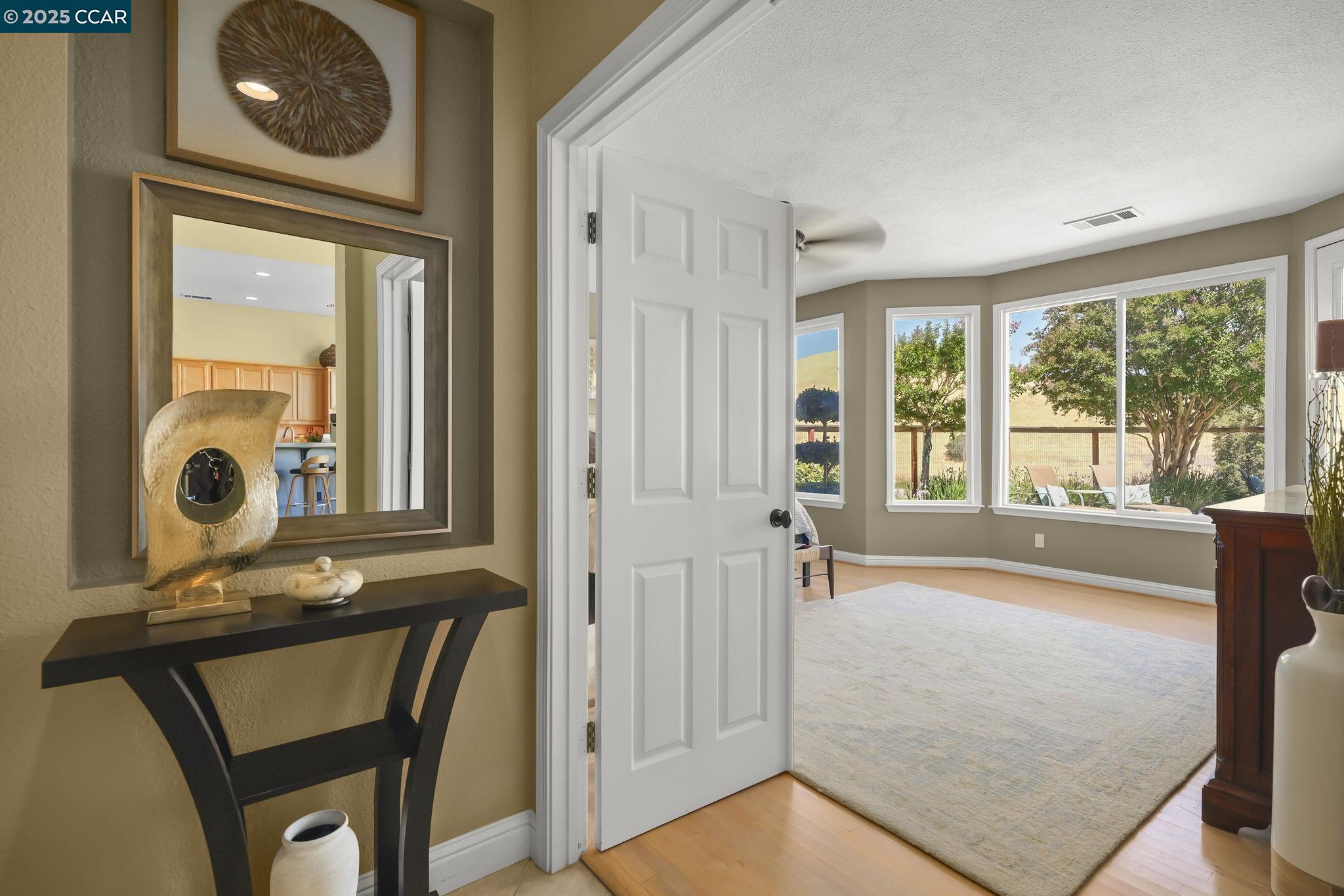 Detail Gallery Image 22 of 60 For 5351 Aspenwood Ct, Concord,  CA 94521 - 4 Beds | 3/1 Baths