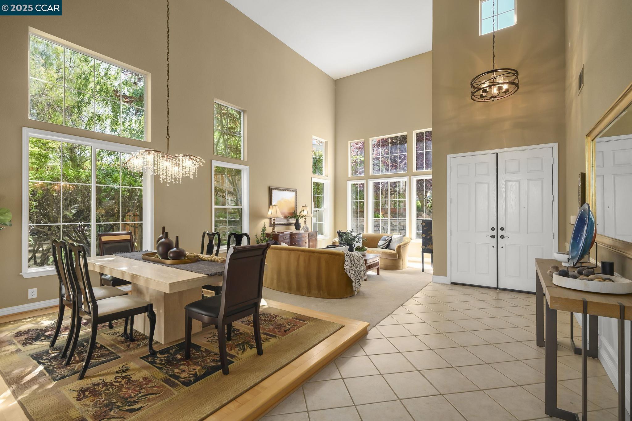 Detail Gallery Image 6 of 60 For 5351 Aspenwood Ct, Concord,  CA 94521 - 4 Beds | 3/1 Baths