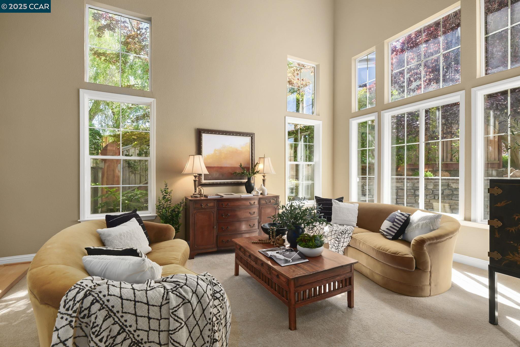 Detail Gallery Image 7 of 60 For 5351 Aspenwood Ct, Concord,  CA 94521 - 4 Beds | 3/1 Baths