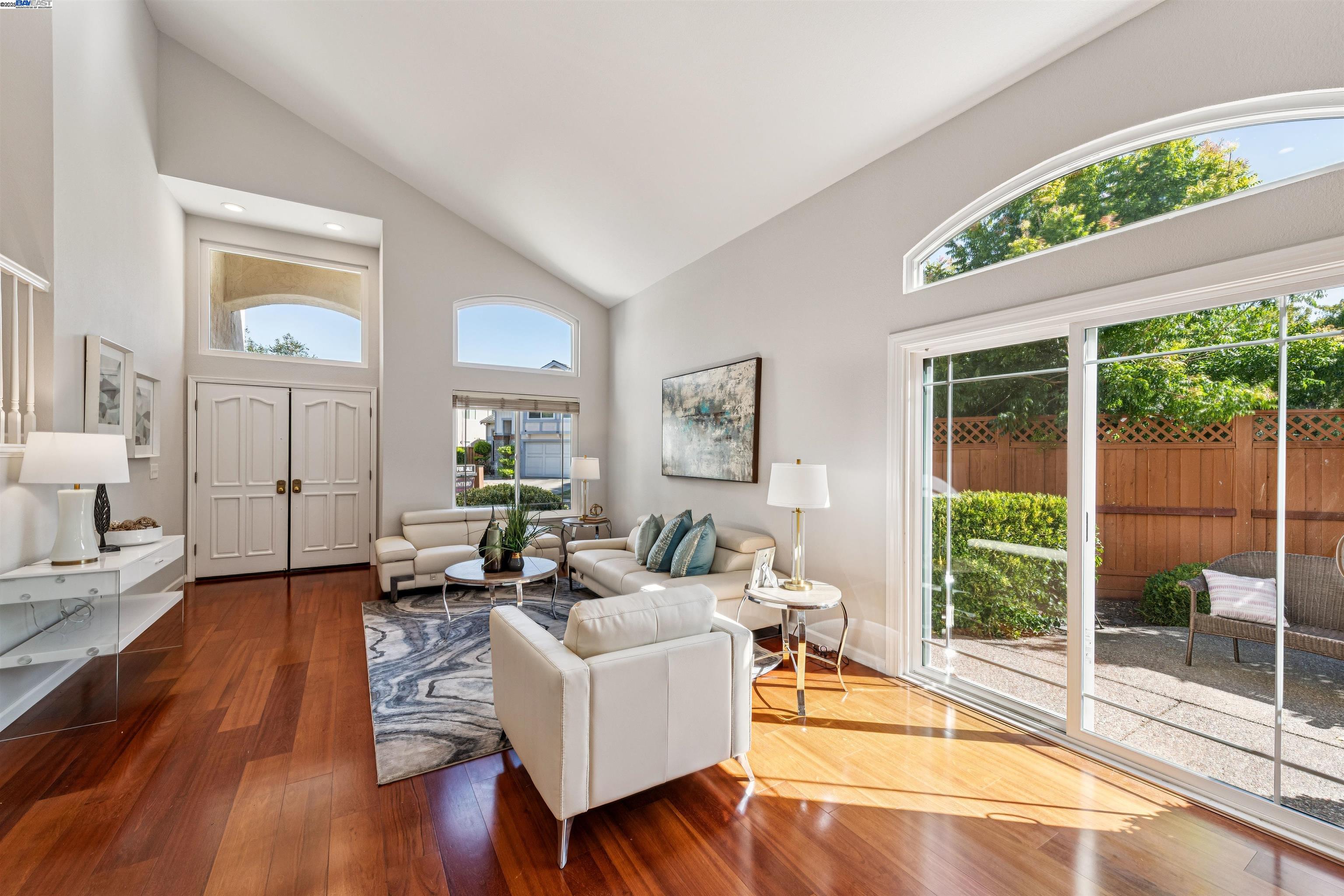 Detail Gallery Image 3 of 60 For 6321 Camino Del Lago, Pleasanton,  CA 94566 - 4 Beds | 2/1 Baths