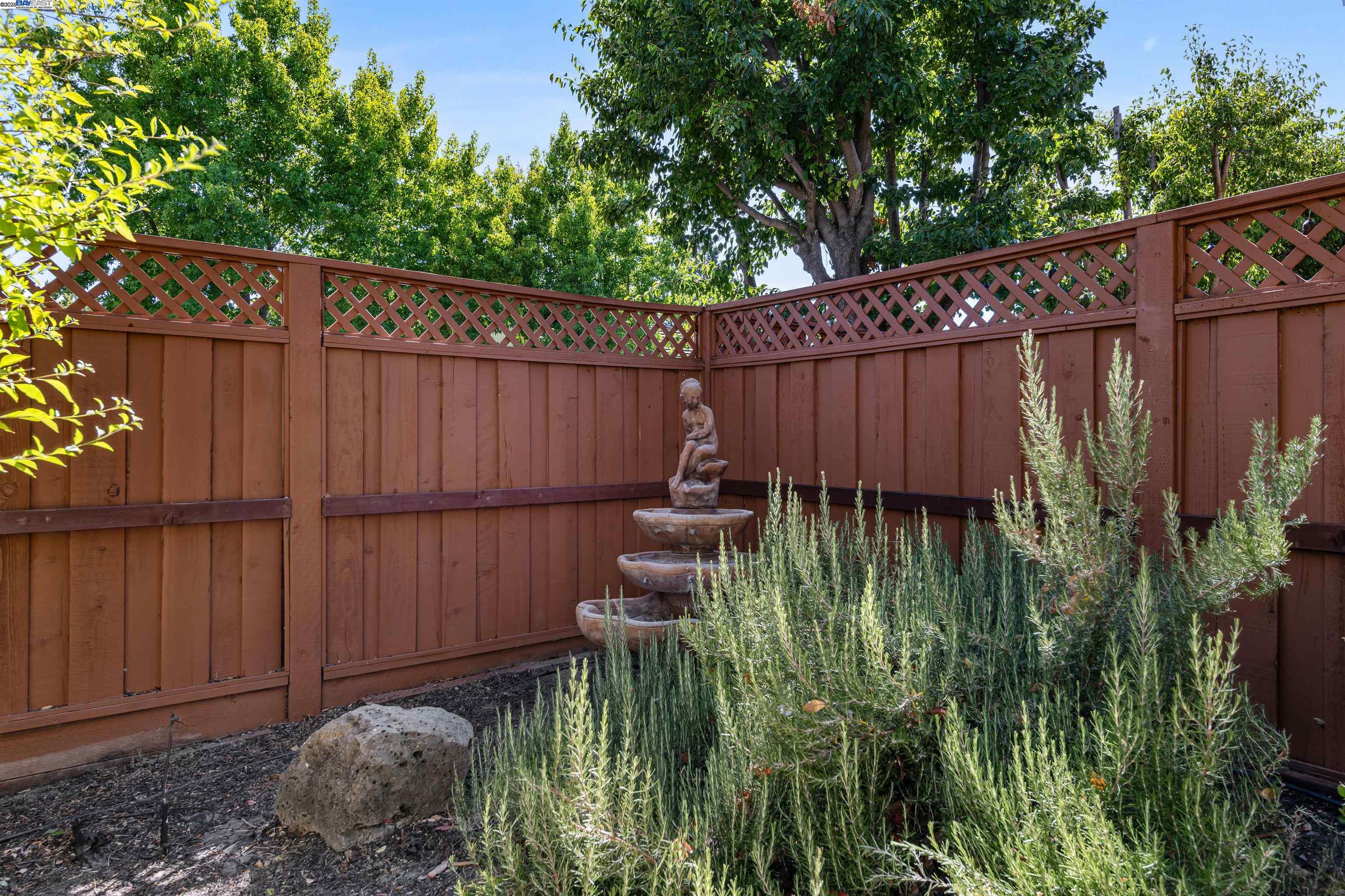 Detail Gallery Image 49 of 60 For 6321 Camino Del Lago, Pleasanton,  CA 94566 - 4 Beds | 2/1 Baths
