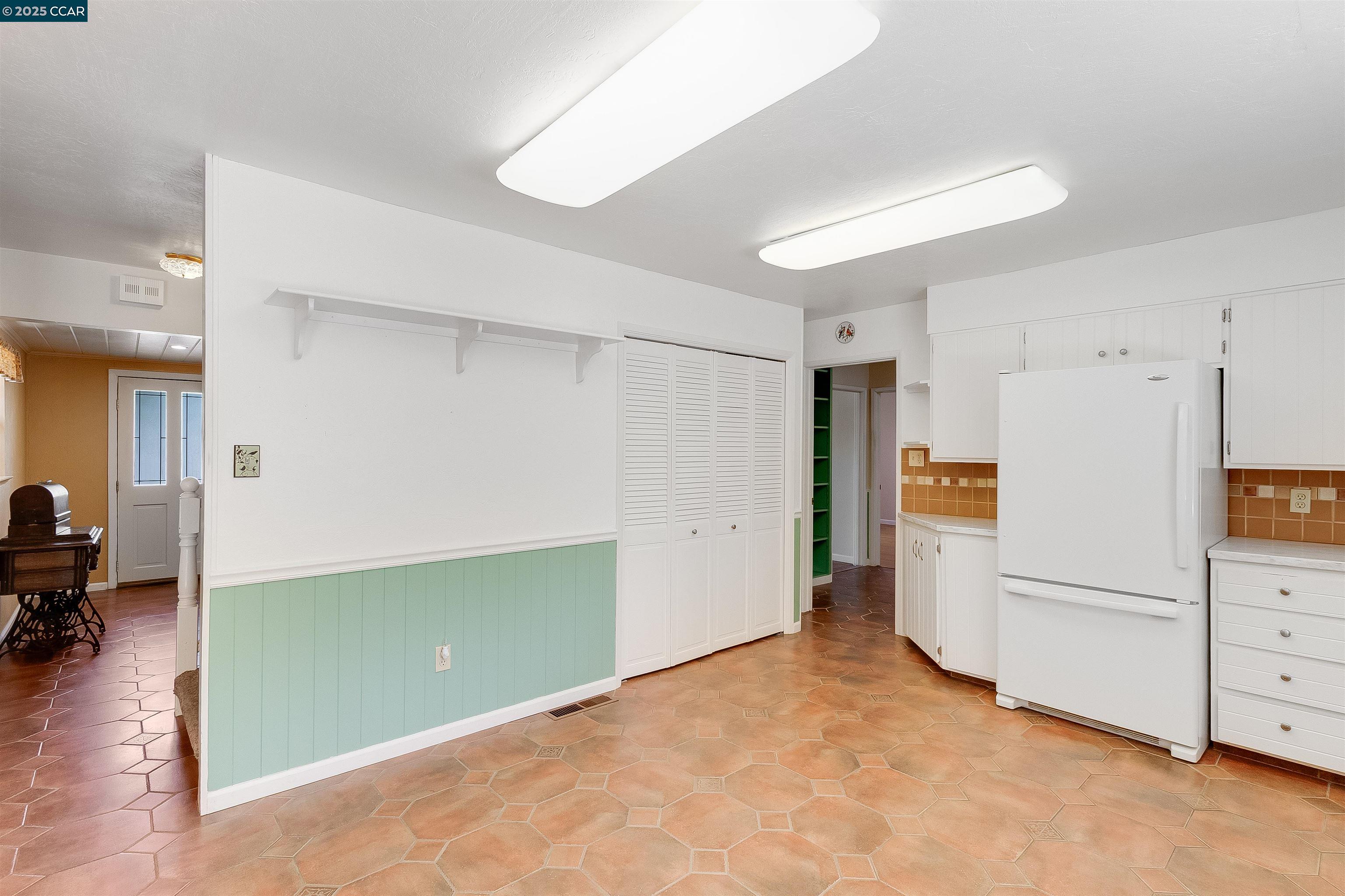 Detail Gallery Image 14 of 60 For 1878 Denkinger Rd, Concord,  CA 94521 - 4 Beds | 3/1 Baths