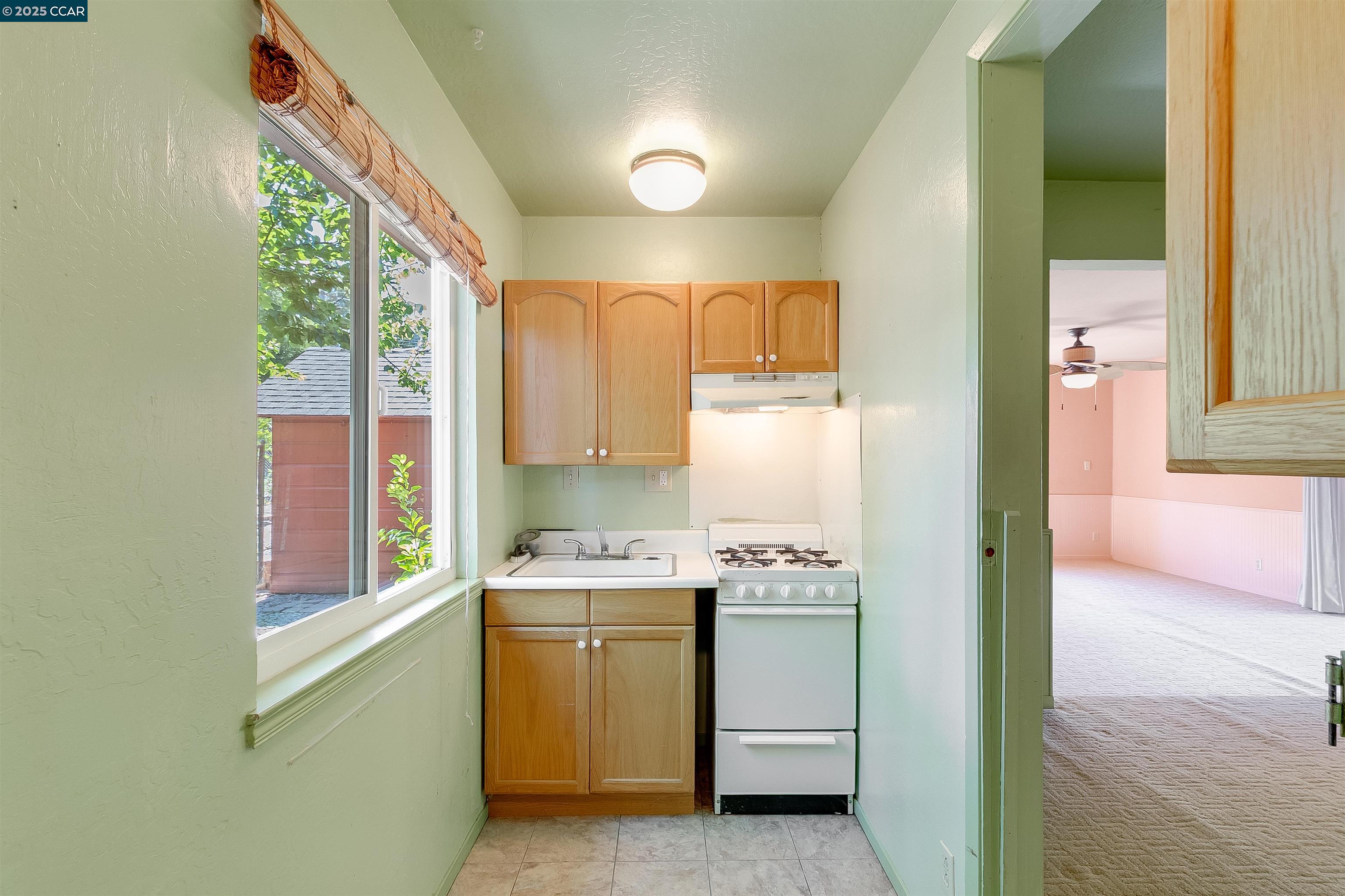 Detail Gallery Image 19 of 60 For 1878 Denkinger Rd, Concord,  CA 94521 - 4 Beds | 3/1 Baths