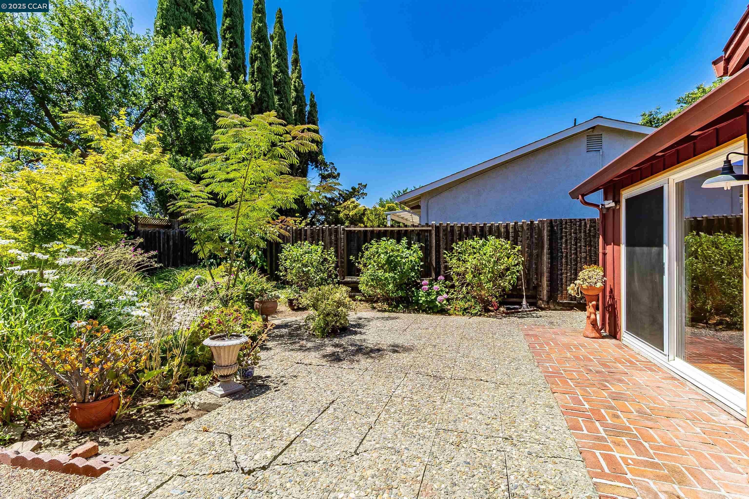 Detail Gallery Image 38 of 60 For 1878 Denkinger Rd, Concord,  CA 94521 - 4 Beds | 3/1 Baths